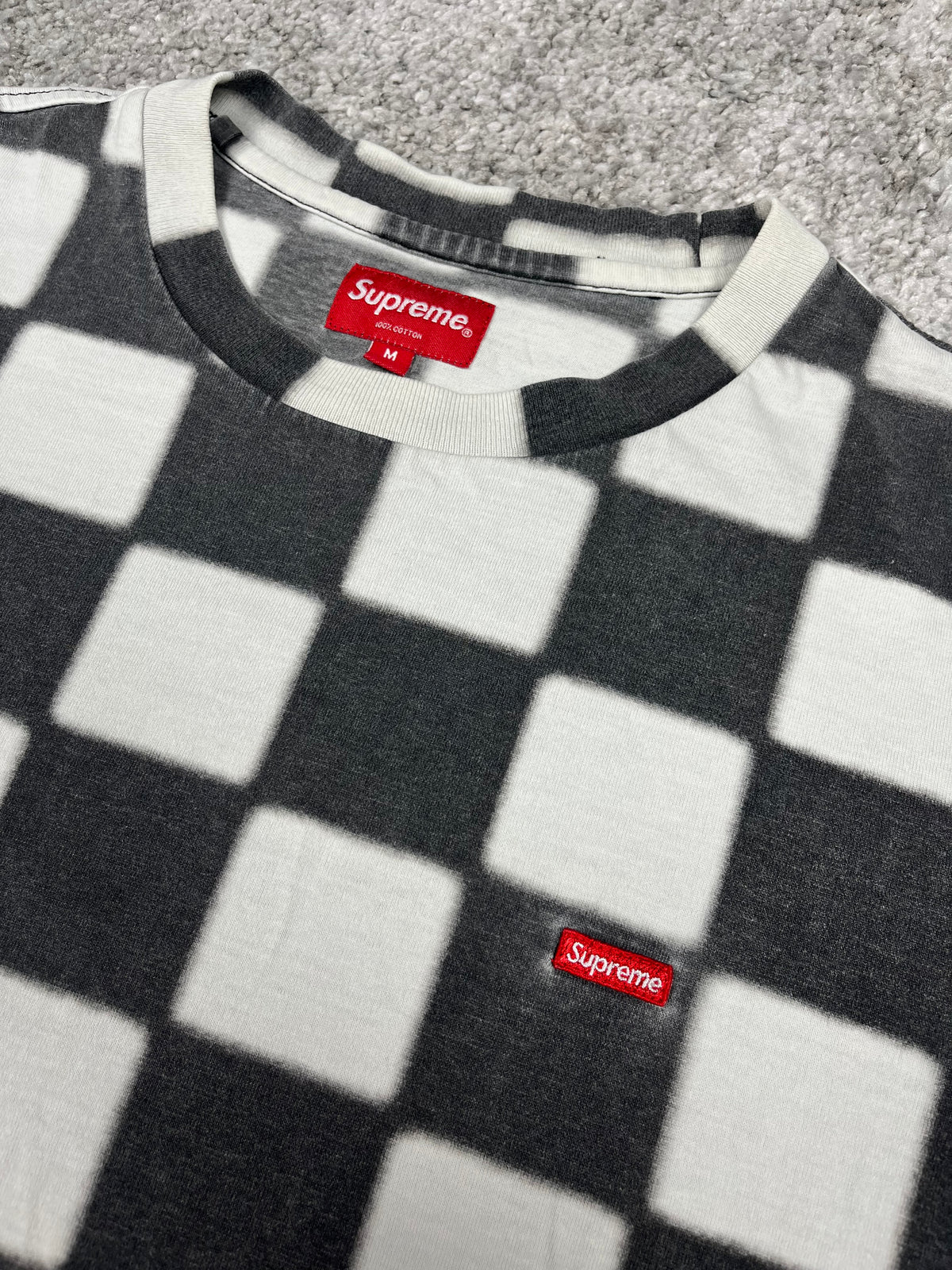 Supreme Small Box Tee Checkerboard SS20 2020 – Camiseta Vintage Negra y Blanca (M)