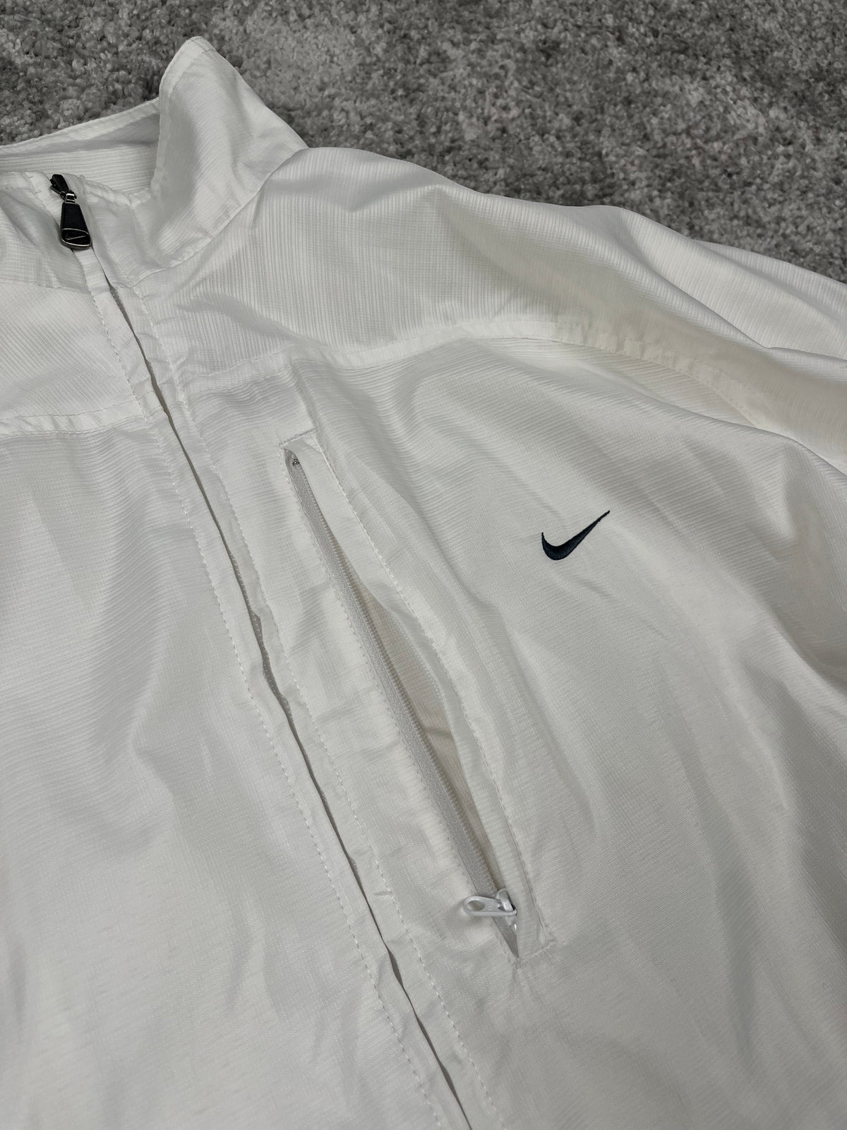 Chaqueta deportiva Nike vintage años 2000 "Blanco/Negro" (L)
