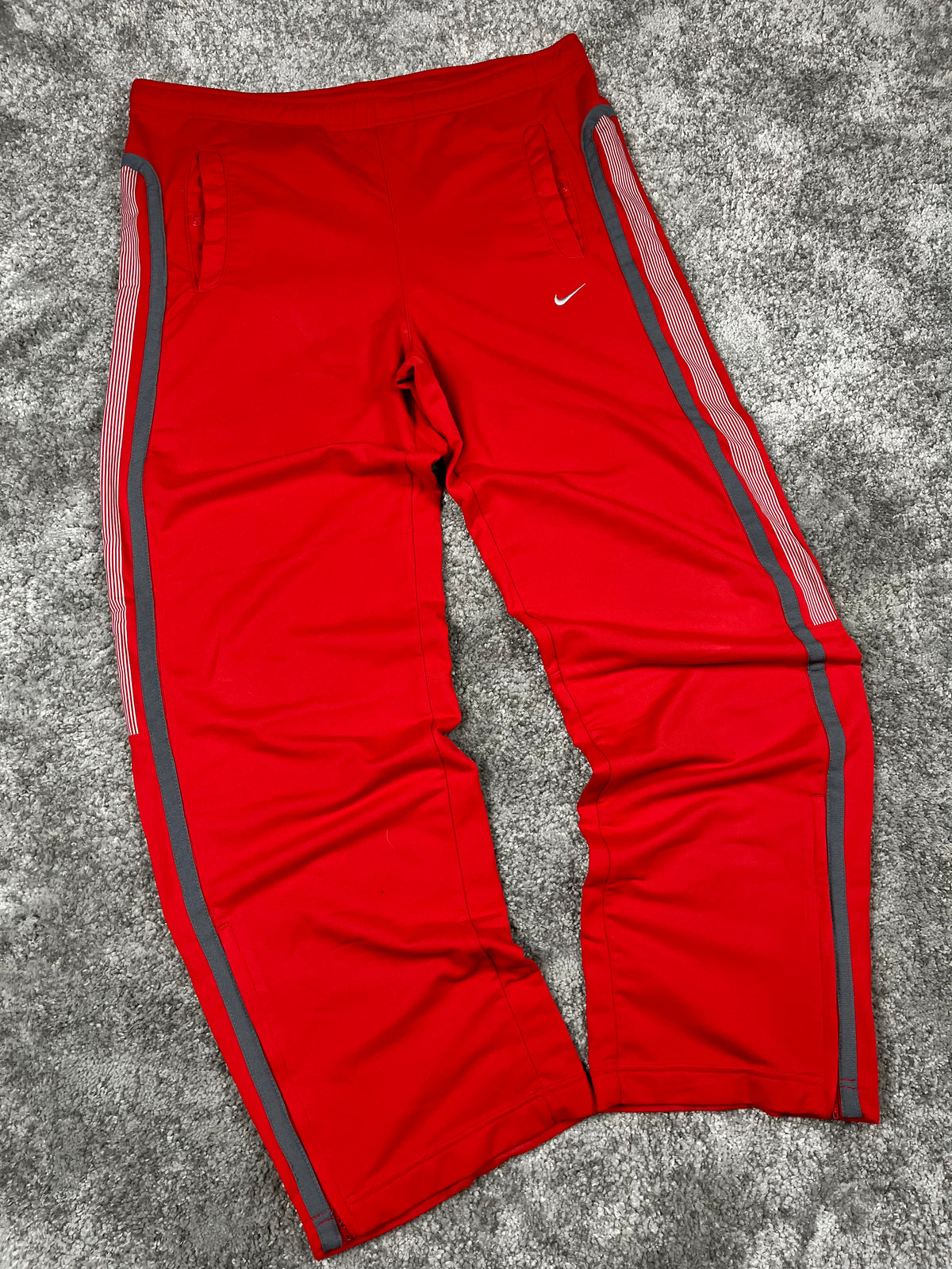 Nike Trackpant Vintage 2000s "Red/White" (L)