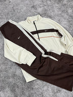 Survêtement Nike vintage années 2000 « Marron/Beige » (M)