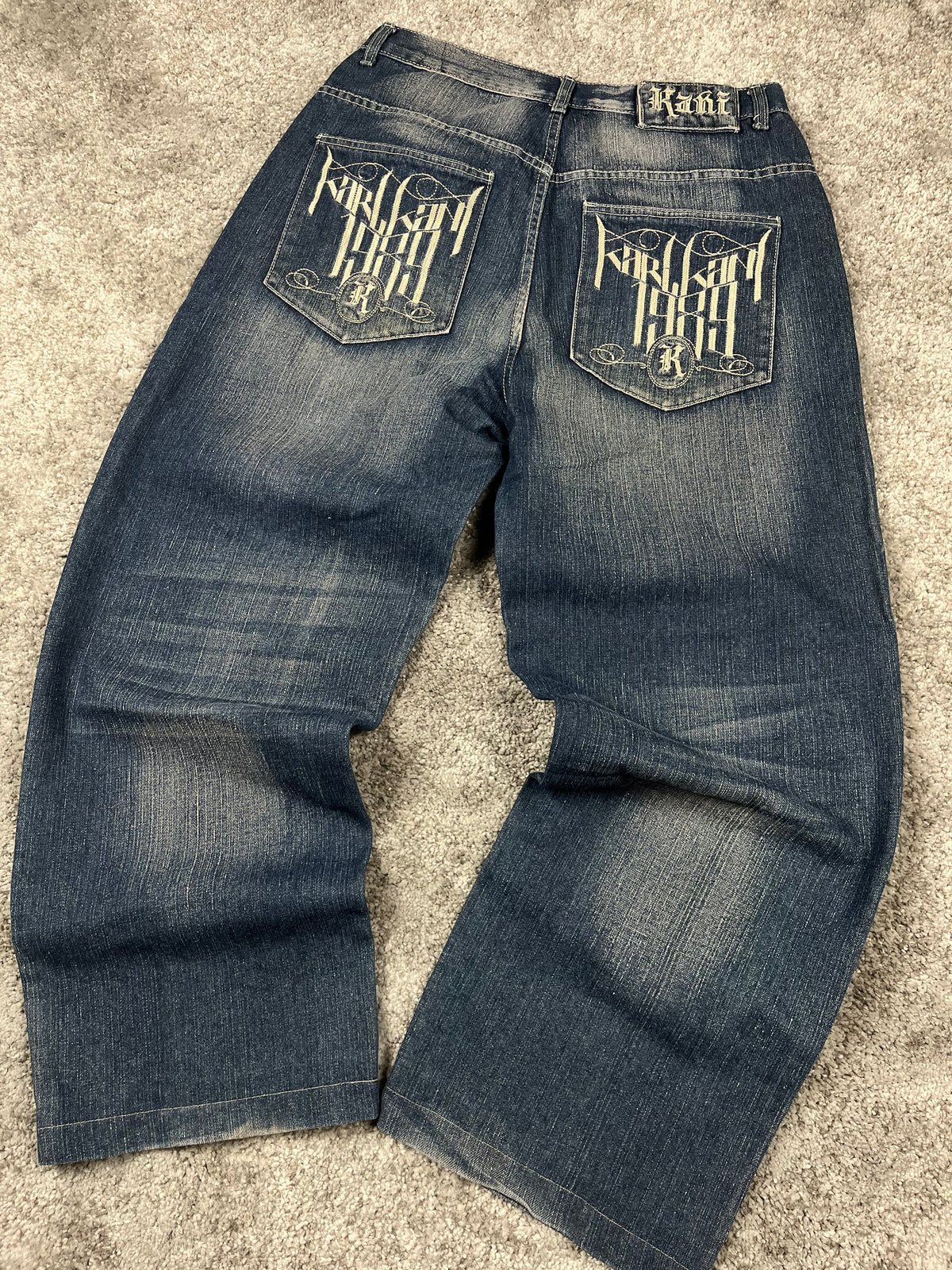 Karl Kani Jeans Y2K Baggy Streetwear Made in USA "Dark blue washed denim" Estampado (44)