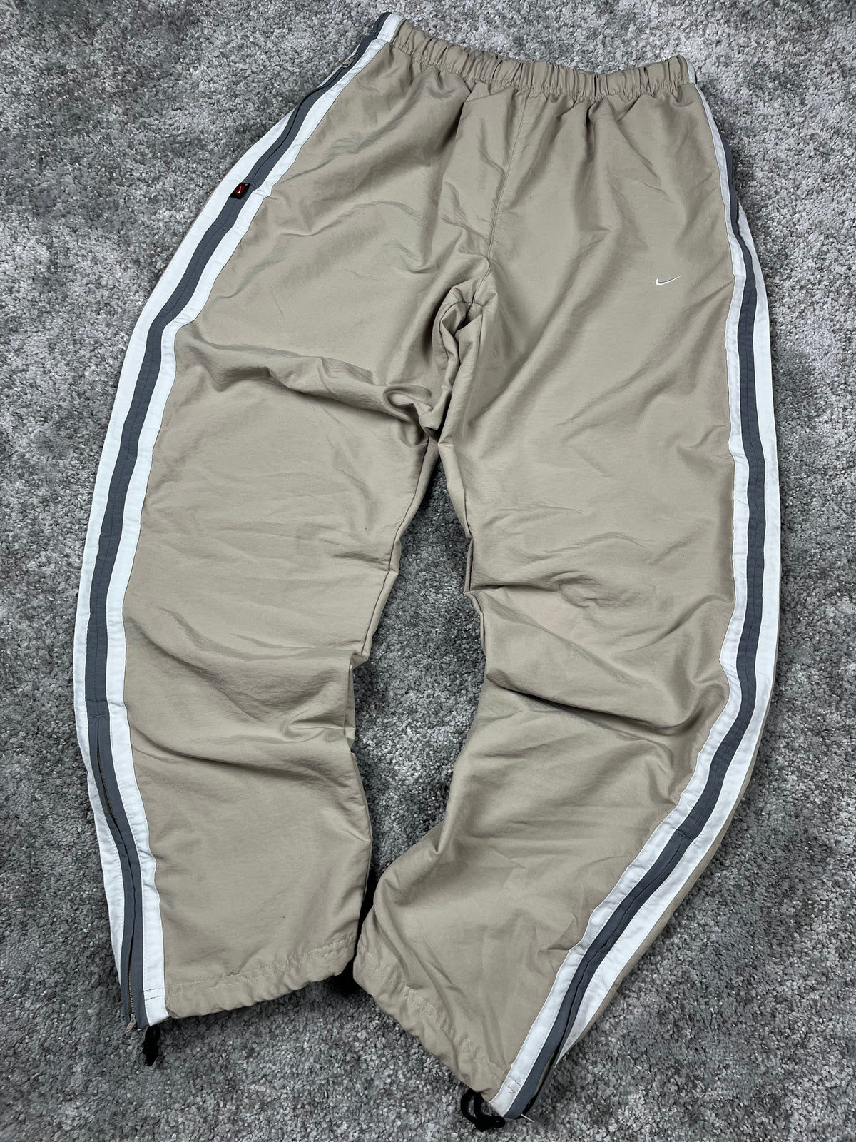 Pantalon de survêtement Nike vintage années 2000 "Beige/Blanc" (L)