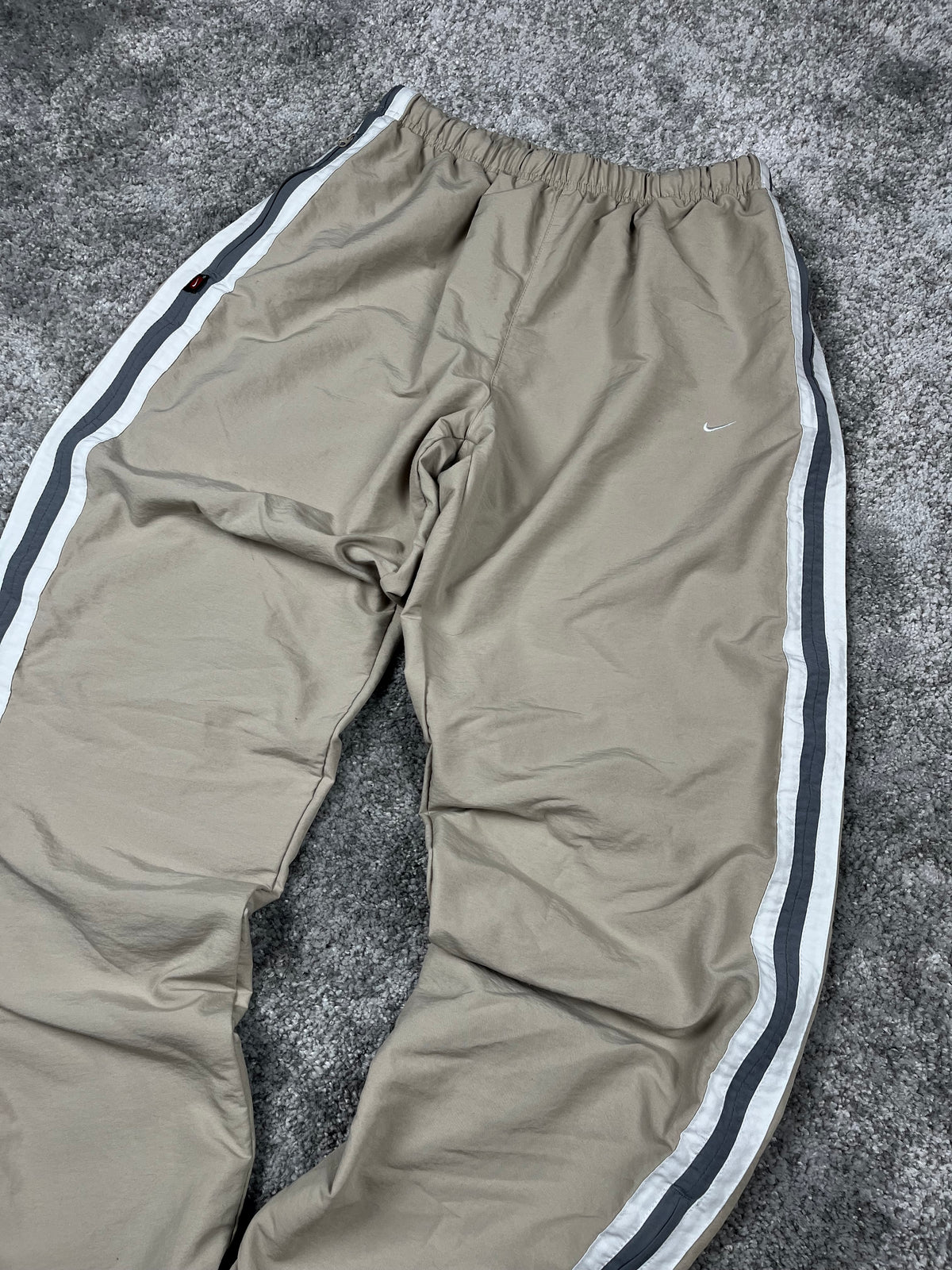 Pantalón de chándal Nike Vintage años 2000 "Beige/Blanco" (G)