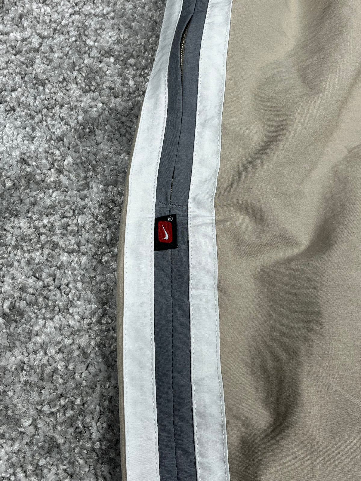 Pantalón de chándal Nike Vintage años 2000 "Beige/Blanco" (G)
