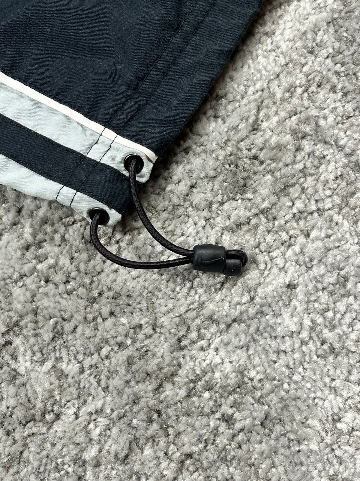 Pantalon de survêtement Nike vintage années 2000 "Noir/Blanc/Gris" (XL)