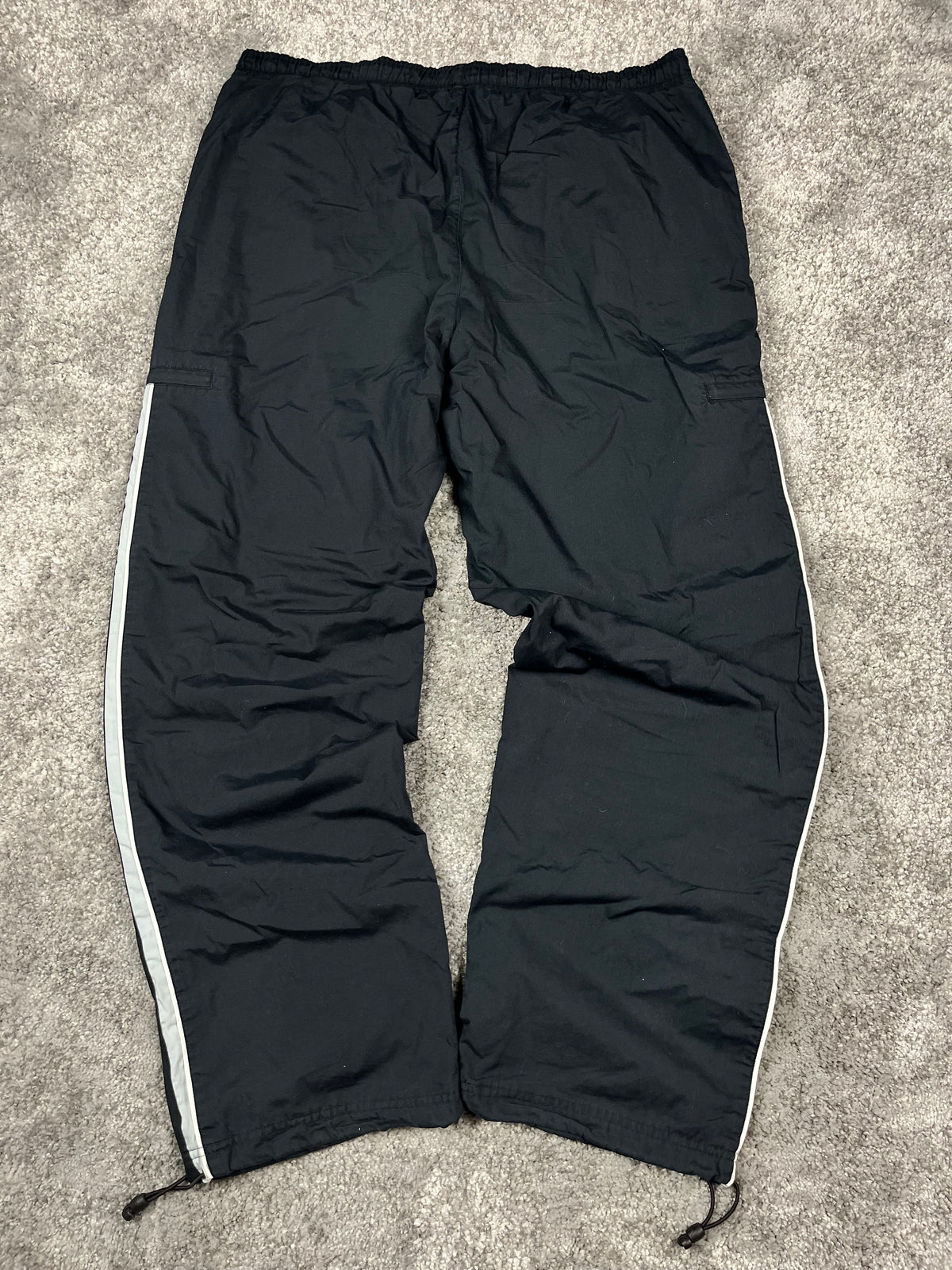 Pantalon de survêtement Nike vintage années 2000 "Noir/Blanc/Gris" (XL)