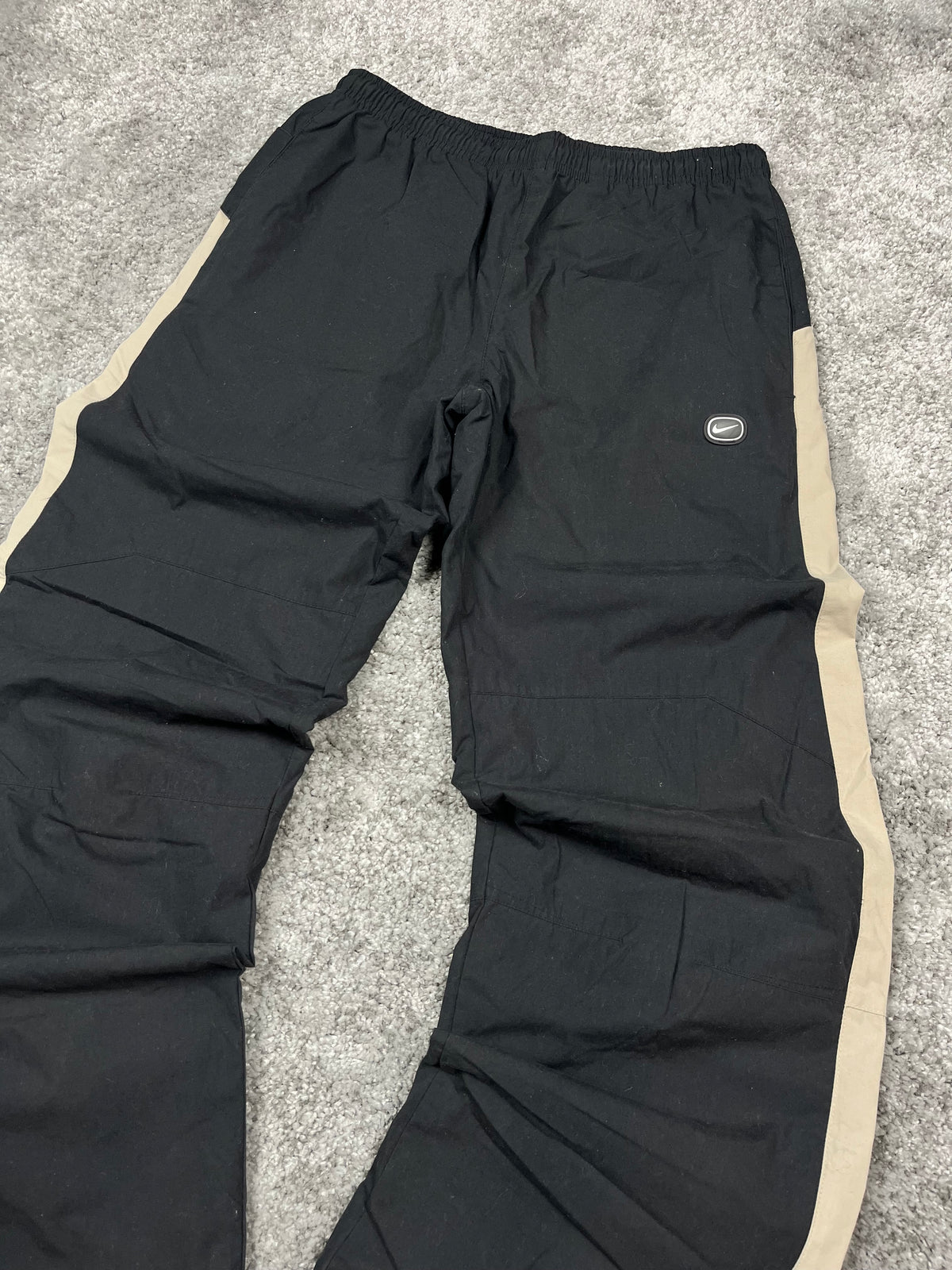 Pantalón de chándal Nike Vintage años 2000 "Negro/Beige" (S)