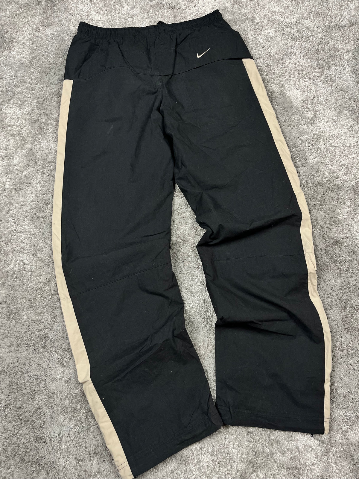 Pantalón de chándal Nike Vintage años 2000 "Negro/Beige" (S)