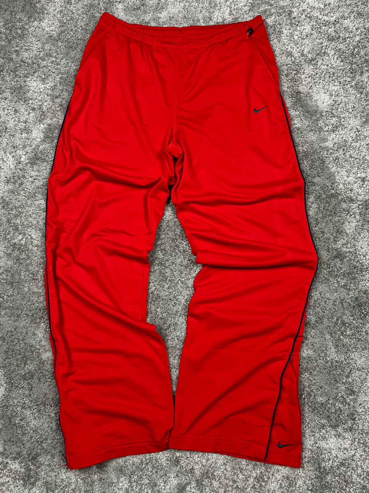 Pantalon de survêtement Nike vintage années 2000 "Rouge/Noir" (M)