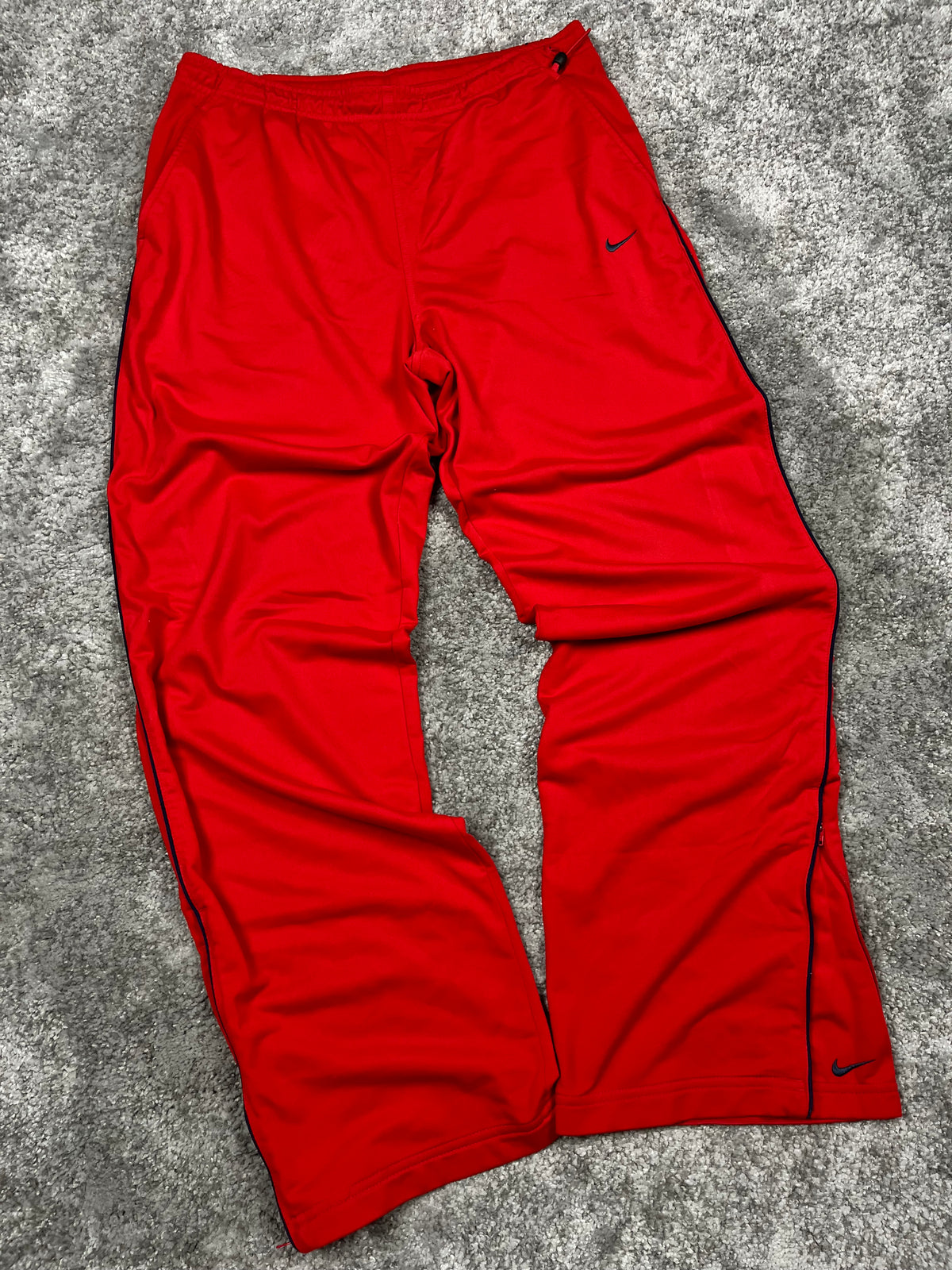 Pantalon de survêtement Nike vintage années 2000 "Rouge/Noir" (M)