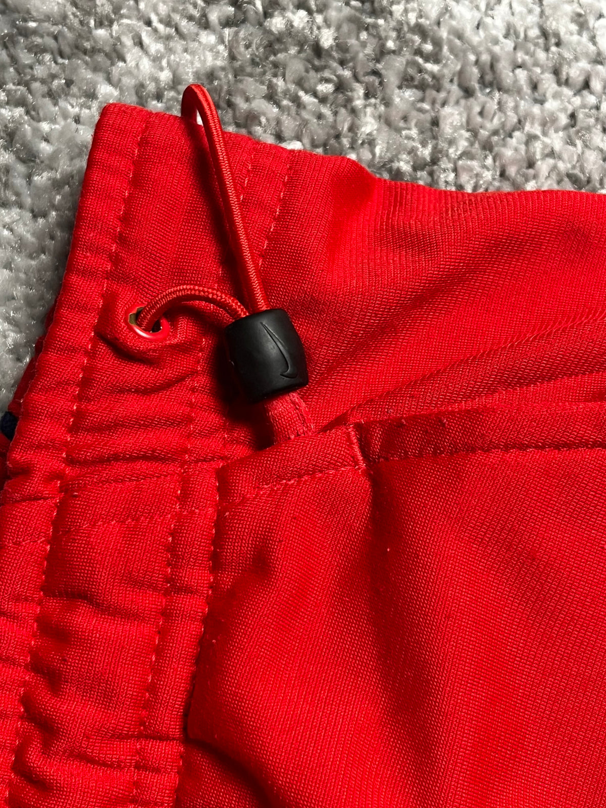 Pantalon de survêtement Nike vintage années 2000 "Rouge/Noir" (M)