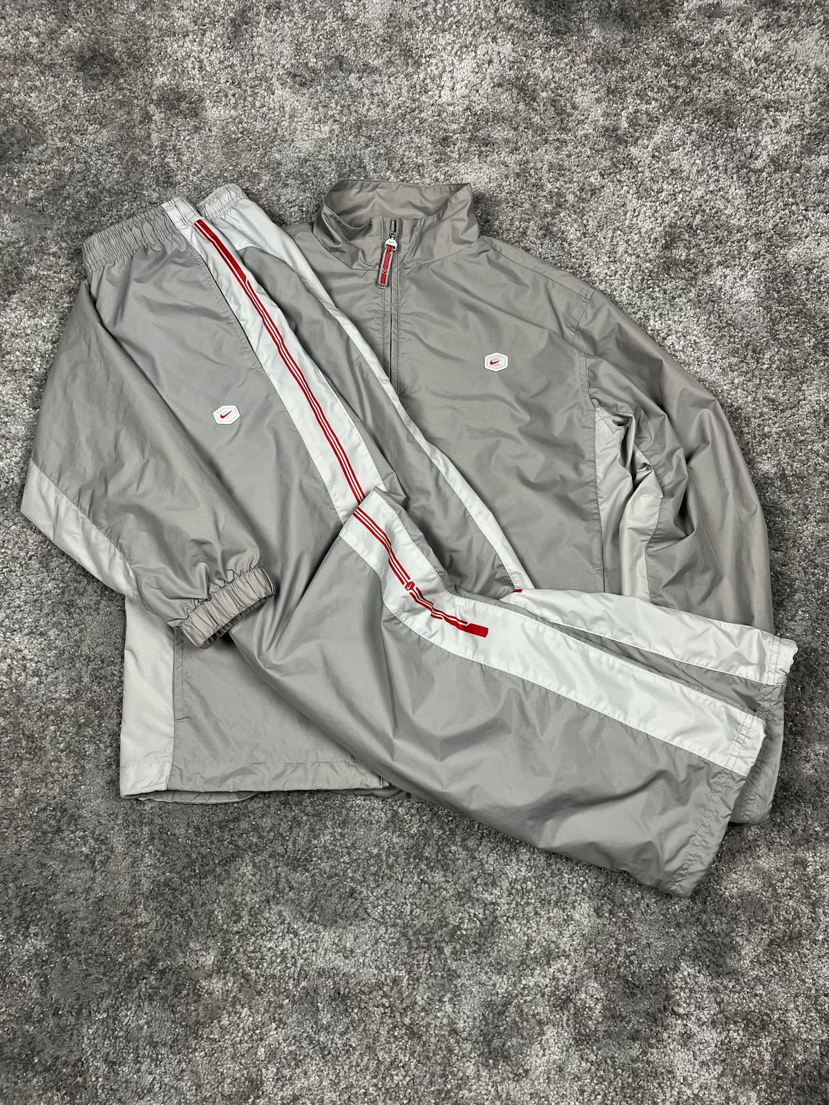 Nike Tracksuit Vintage 2000s "Gray/Red" (S)