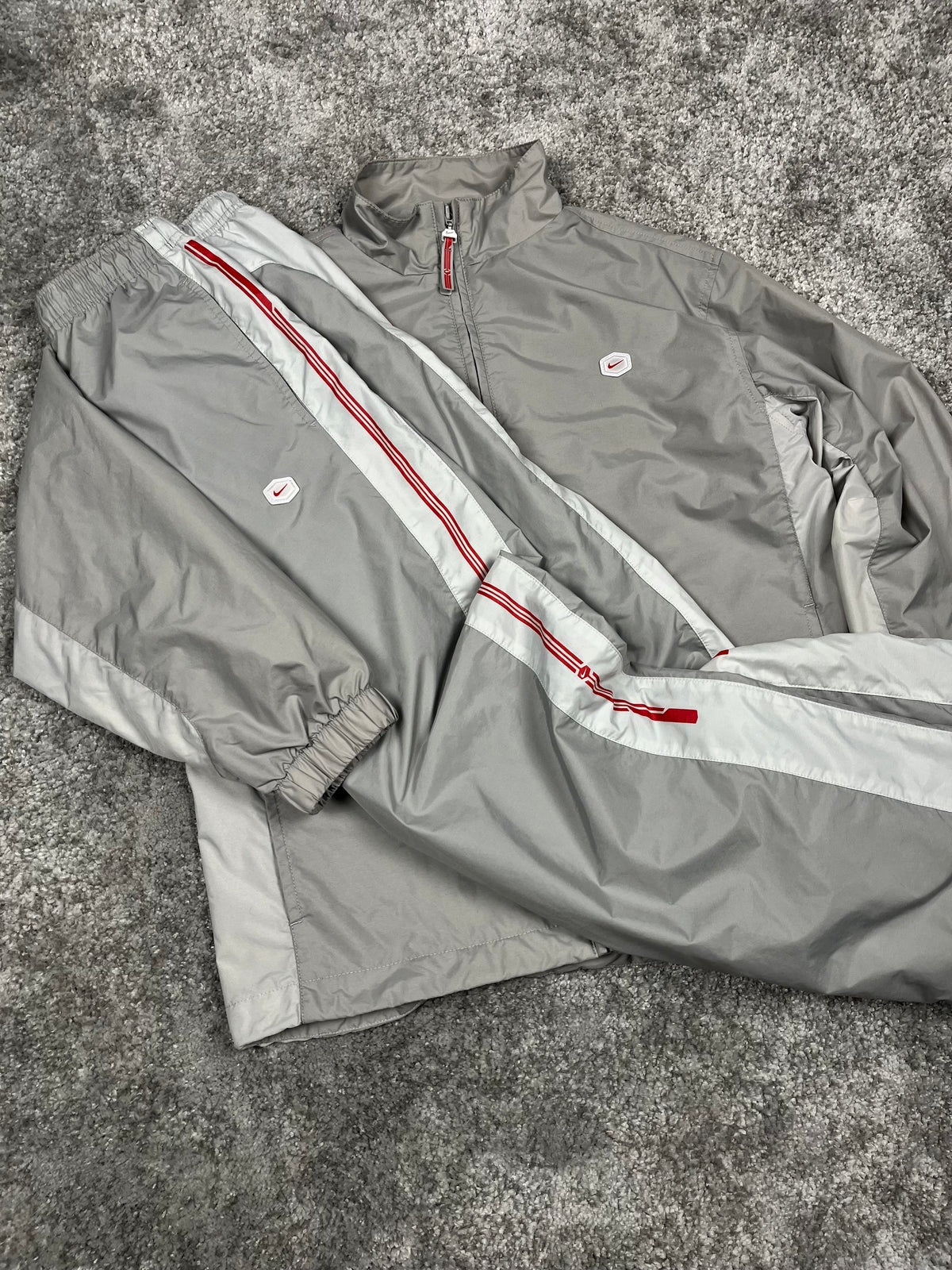 Nike Tracksuit Vintage 2000s "Gray/Red" (S)