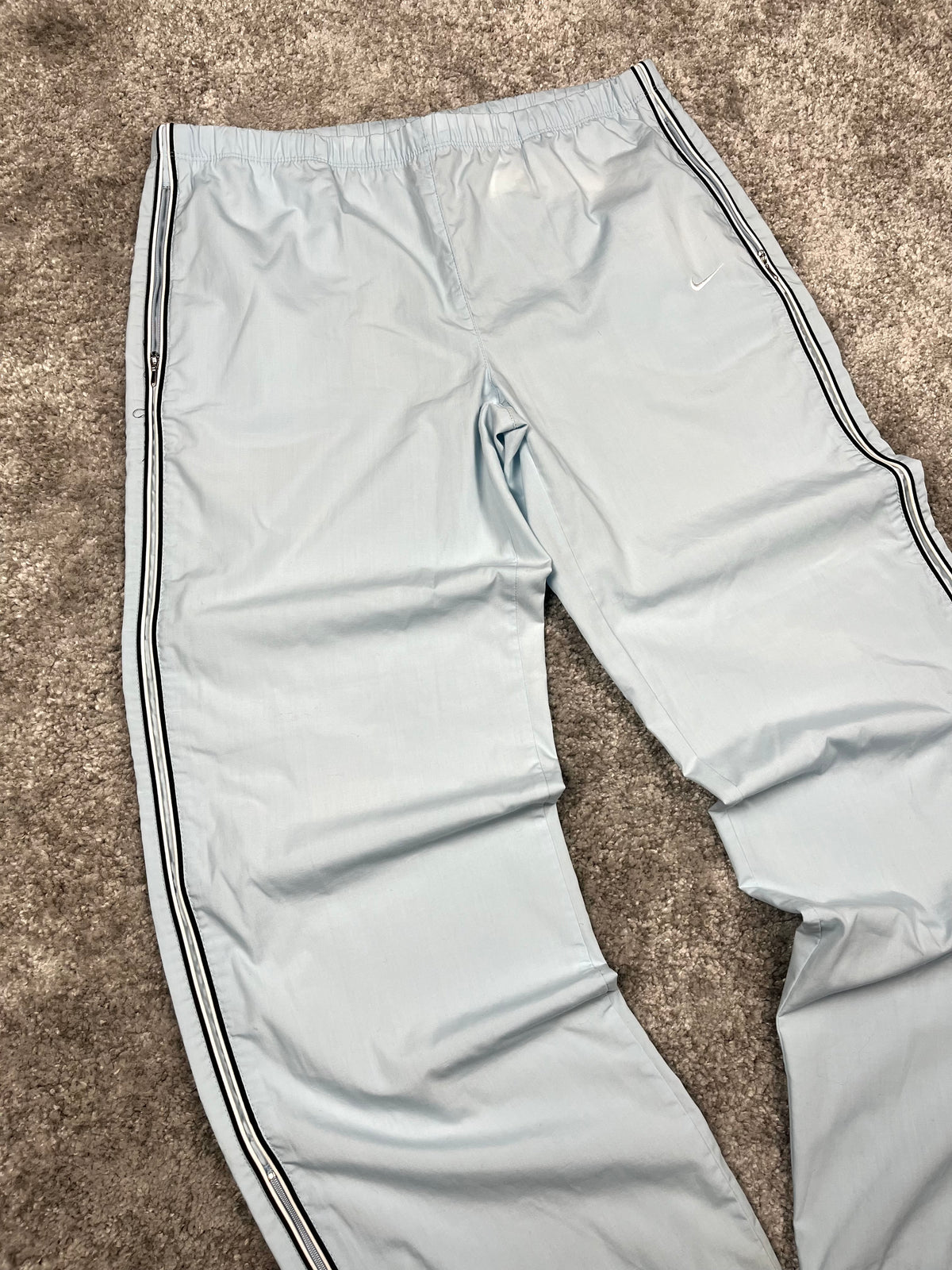 Pantalon de survêtement Nike vintage années 2000 "Bleu ciel/Blanc" (L)