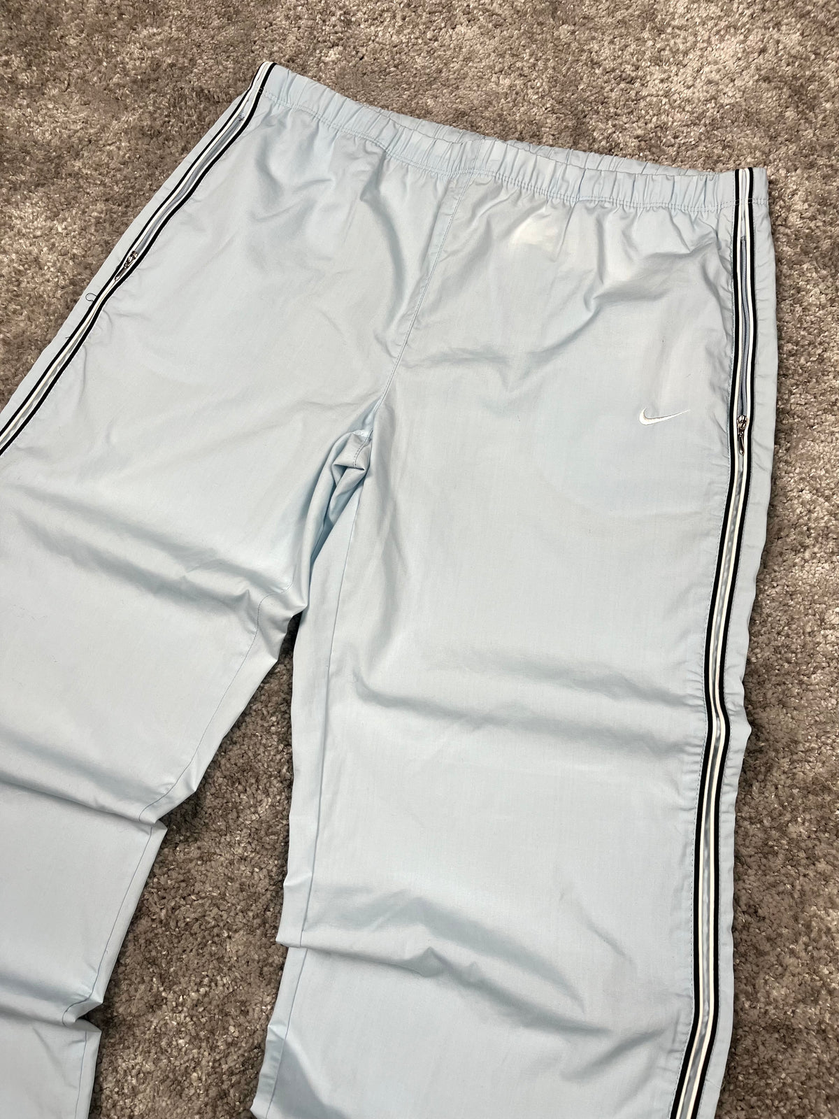 Nike Trackpant Vintage 2000s "Baby Blue/White" (L)