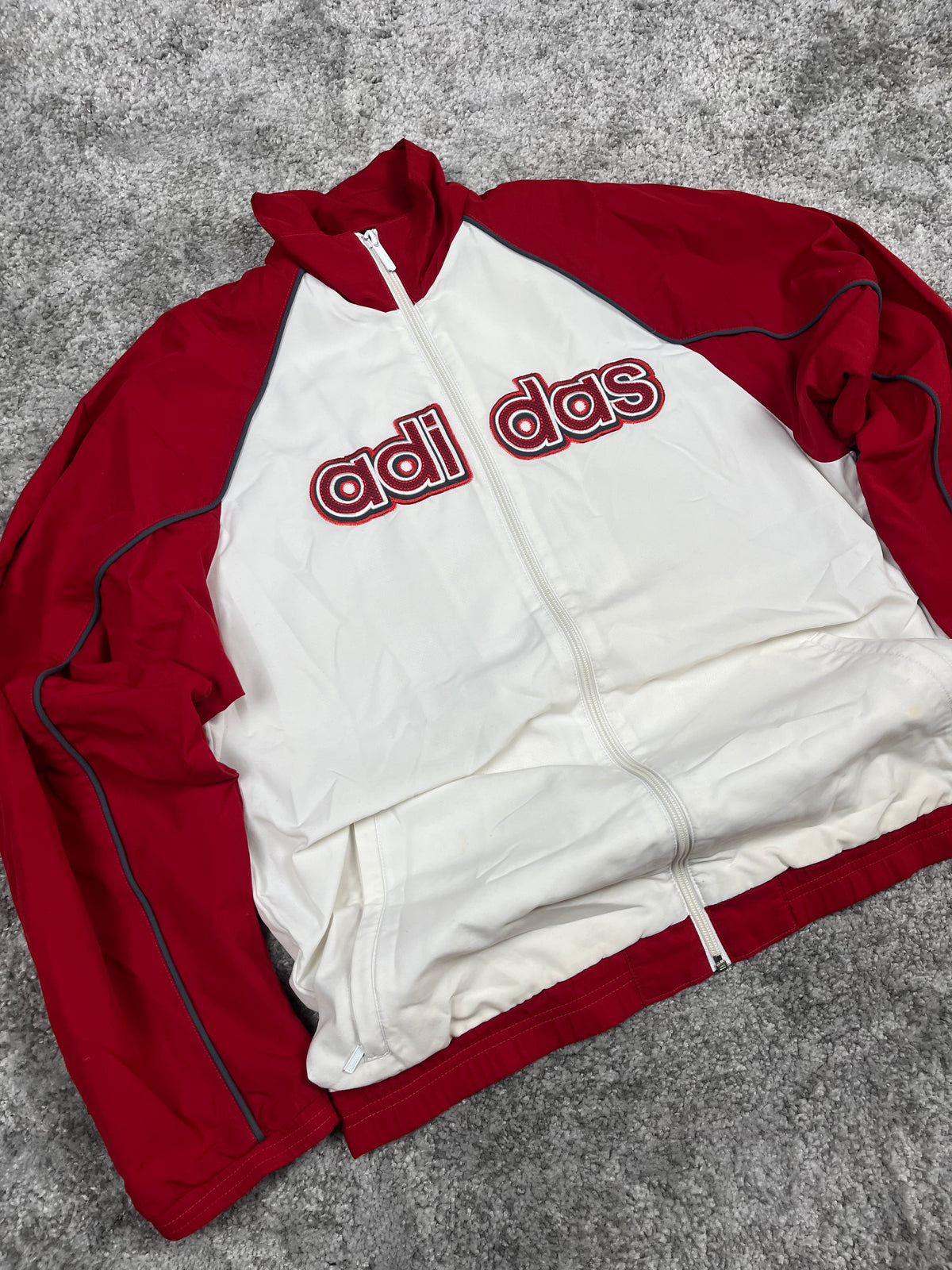 Adidas TrackJacket Vintage 2000s "White/Red" (M)