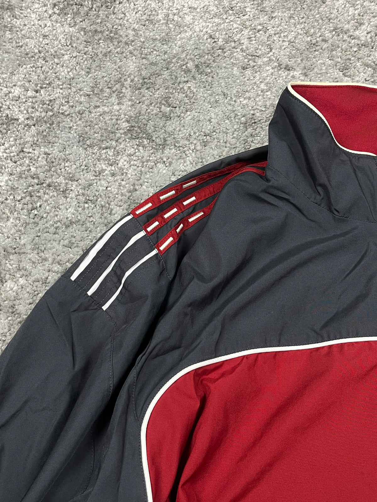 Adidas TrackJacket Vintage 2000s "Red/Gray" (L)
