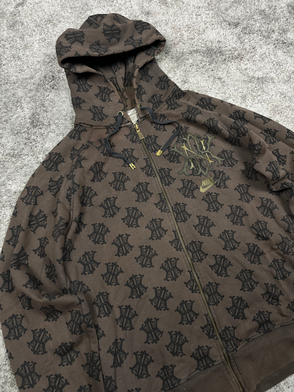 Nike Zipper/Hoodie Vintage 2000s "Brown/Black" (M)