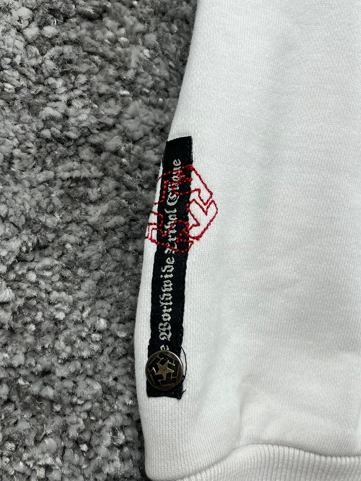 Sweat à capuche Tribal vintage années 2000 "Blanc/Rouge/Noir" (L)