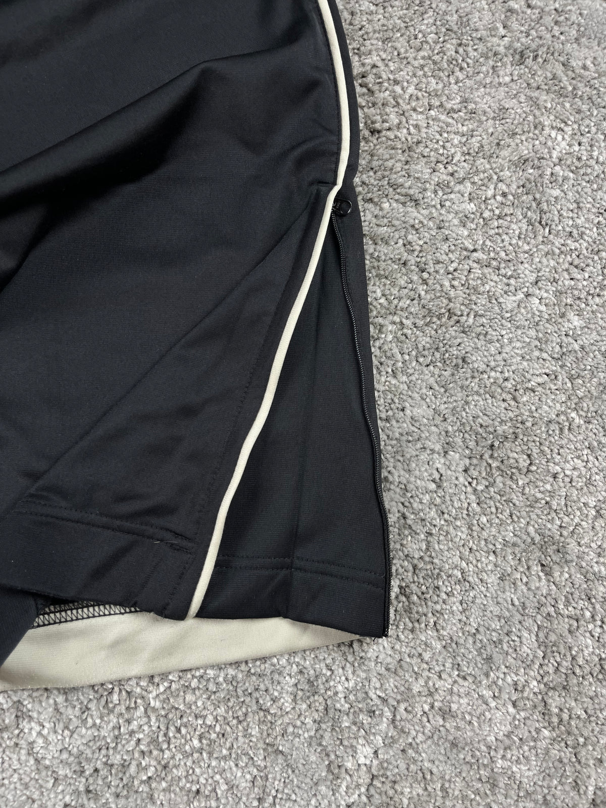 Pantalon de survêtement Nike vintage années 2000 « Noir/Beige » (L)