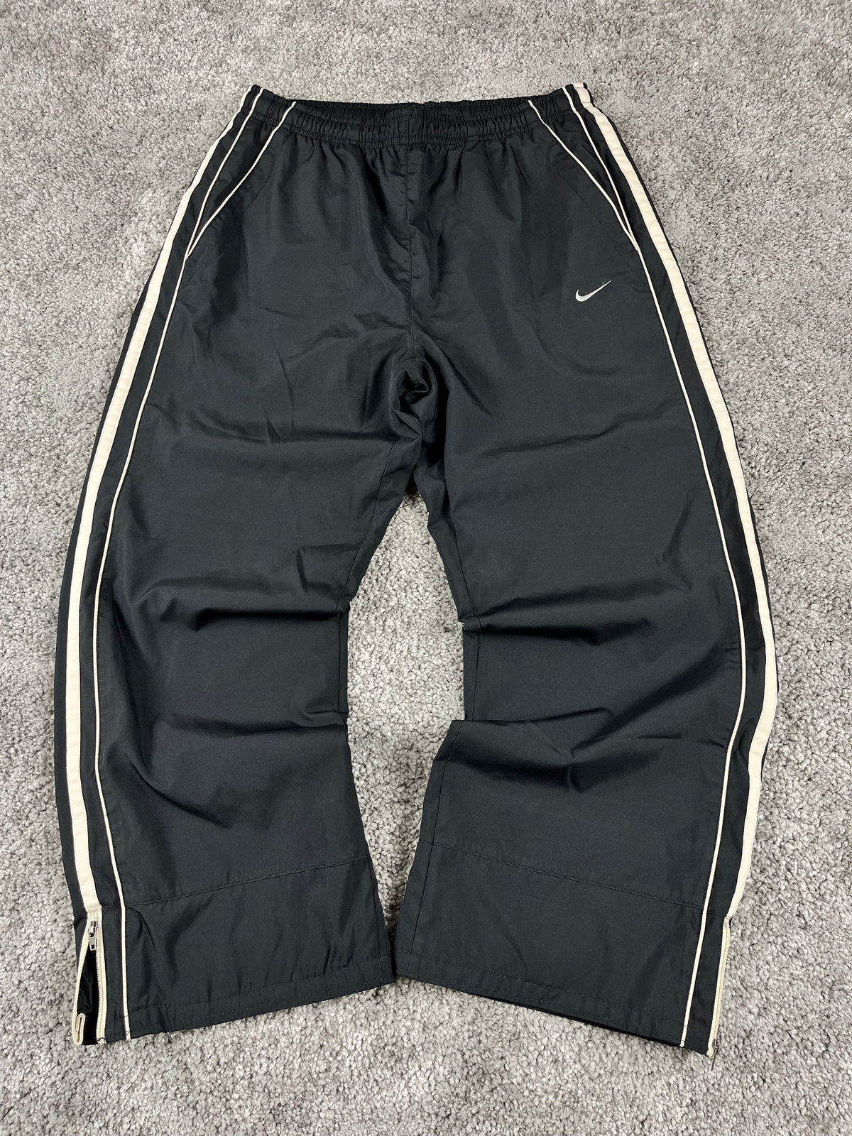Pantalón de chándal Nike vintage años 2000 "Negro/Beige" (M)