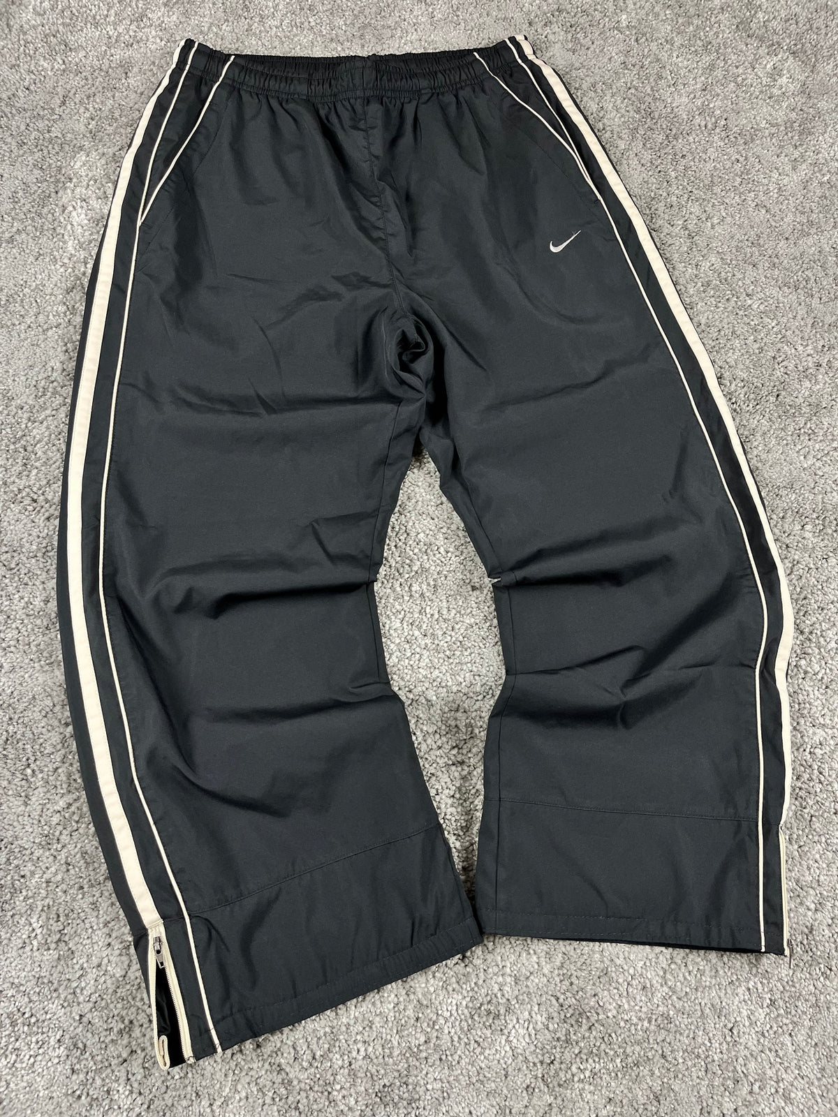 Pantalón de chándal Nike vintage años 2000 "Negro/Beige" (M)