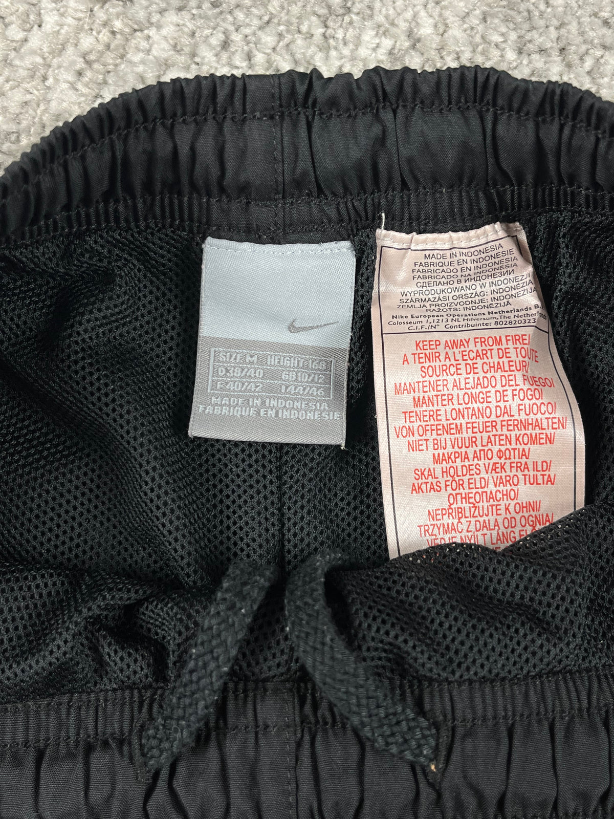 Pantalon de survêtement Nike vintage années 2000 « Noir/Beige » (M)