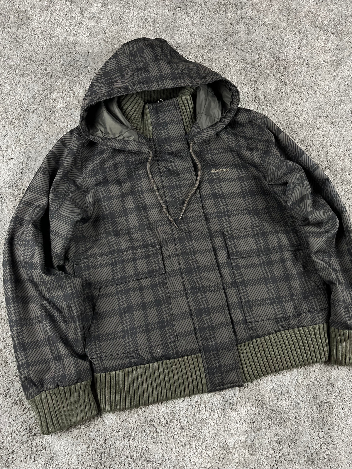 Chaqueta acolchada Dickies vintage de los años 2000 "Marrón/Negro" (M)