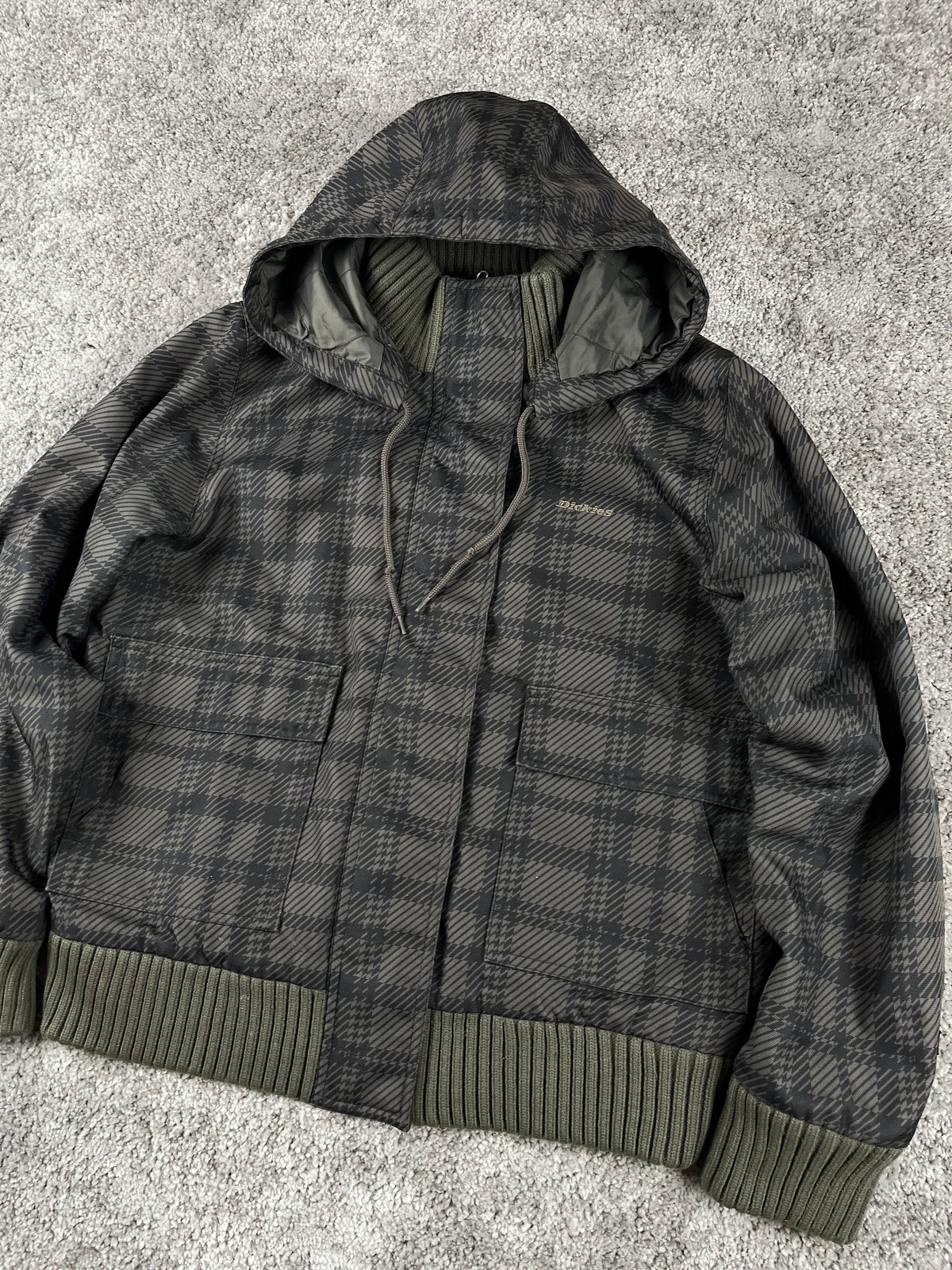 Chaqueta acolchada Dickies vintage de los años 2000 "Marrón/Negro" (M)