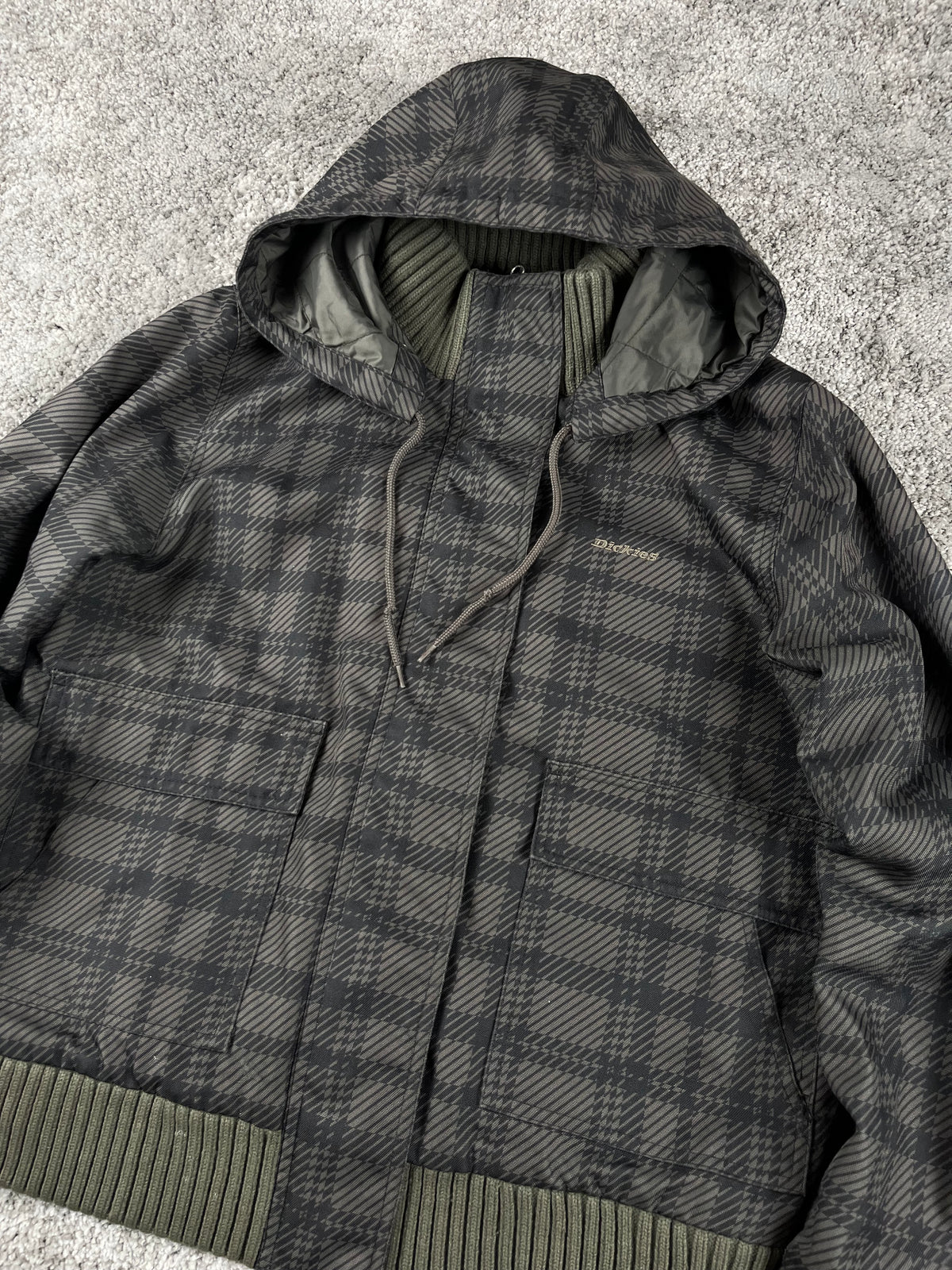 Chaqueta acolchada Dickies vintage de los años 2000 "Marrón/Negro" (M)