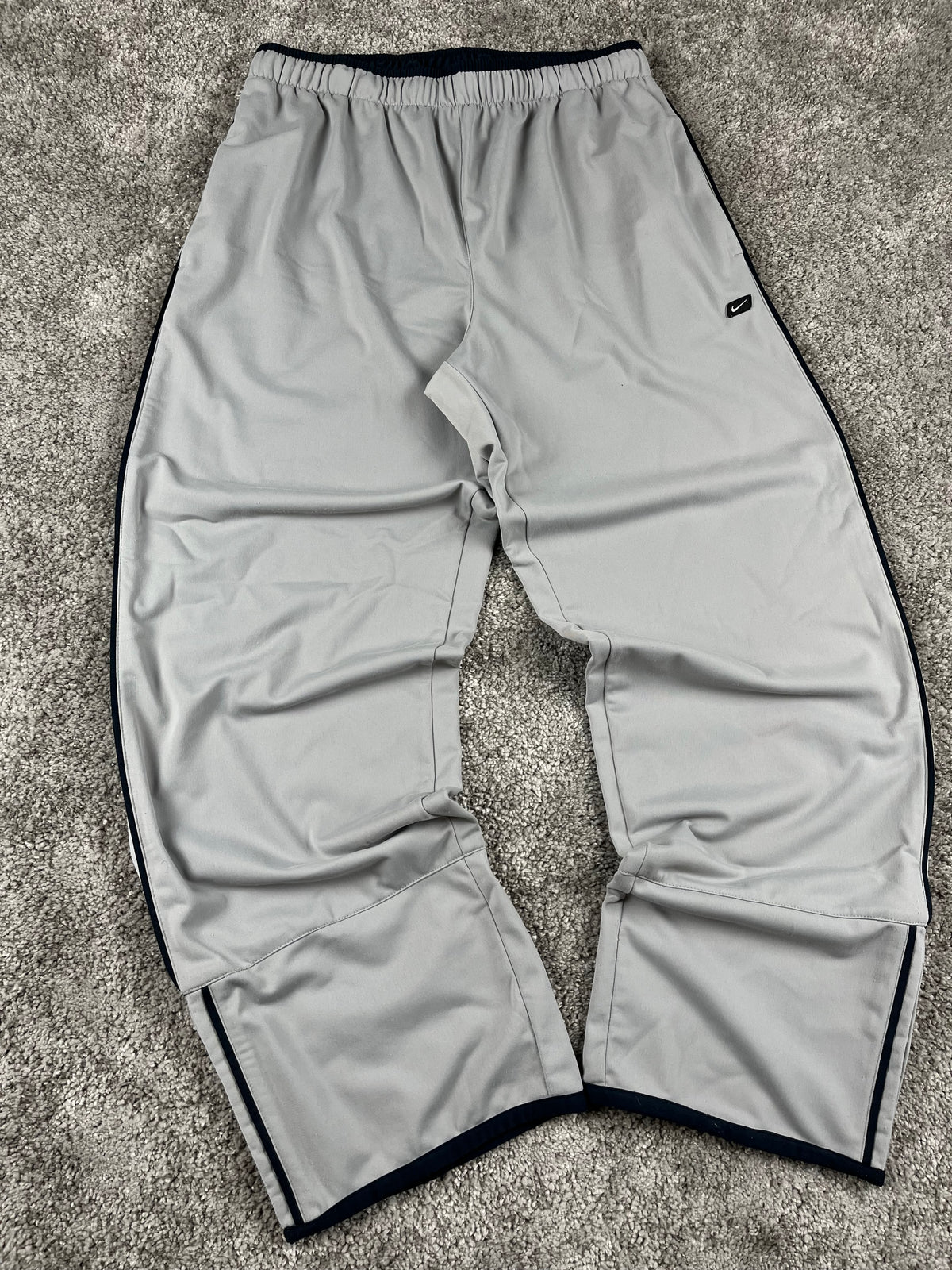 Pantalón de chándal Nike Vintage años 2000 "Gris/Negro" (XL)