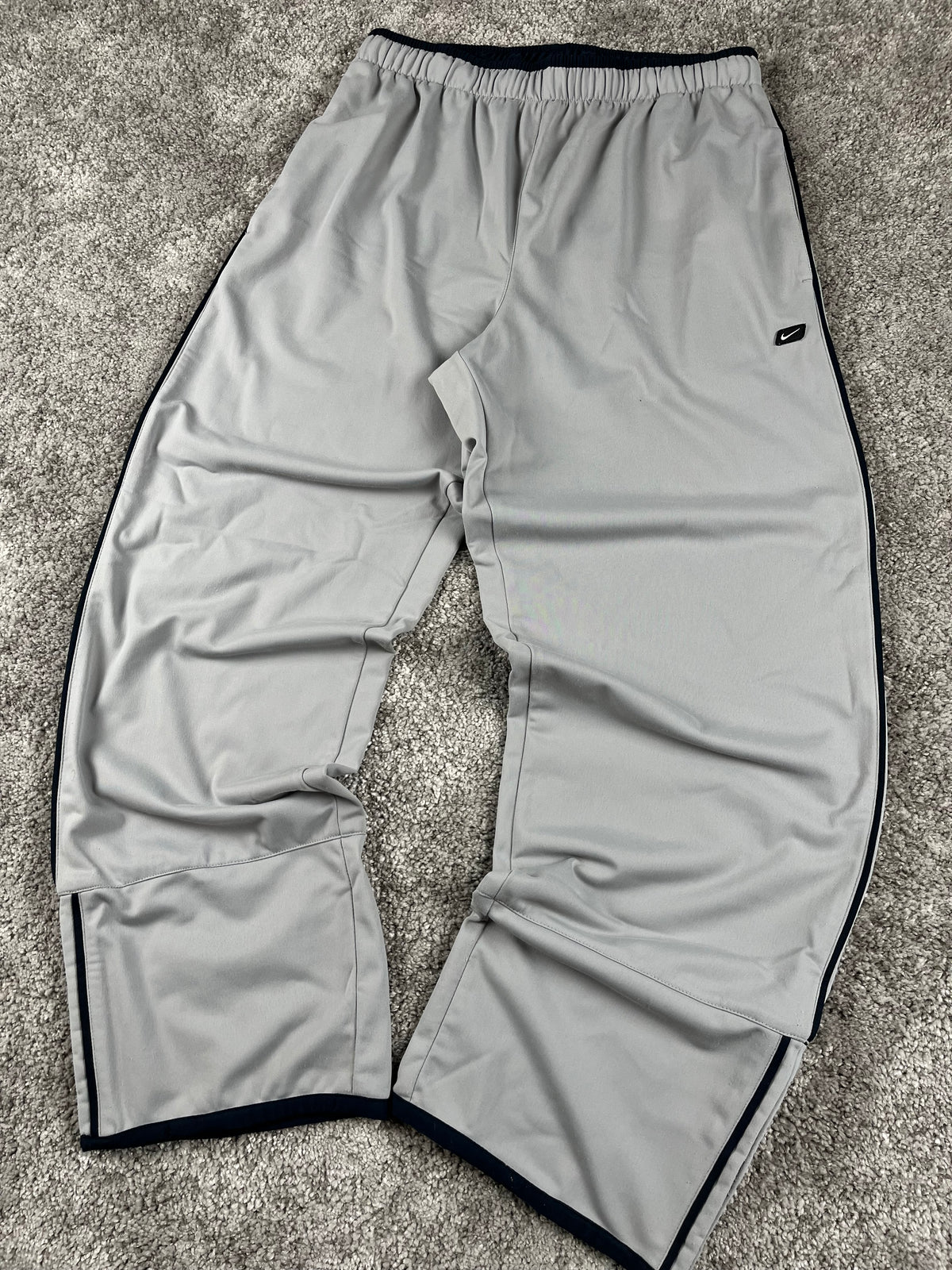 Pantalón de chándal Nike Vintage años 2000 "Gris/Negro" (XL)