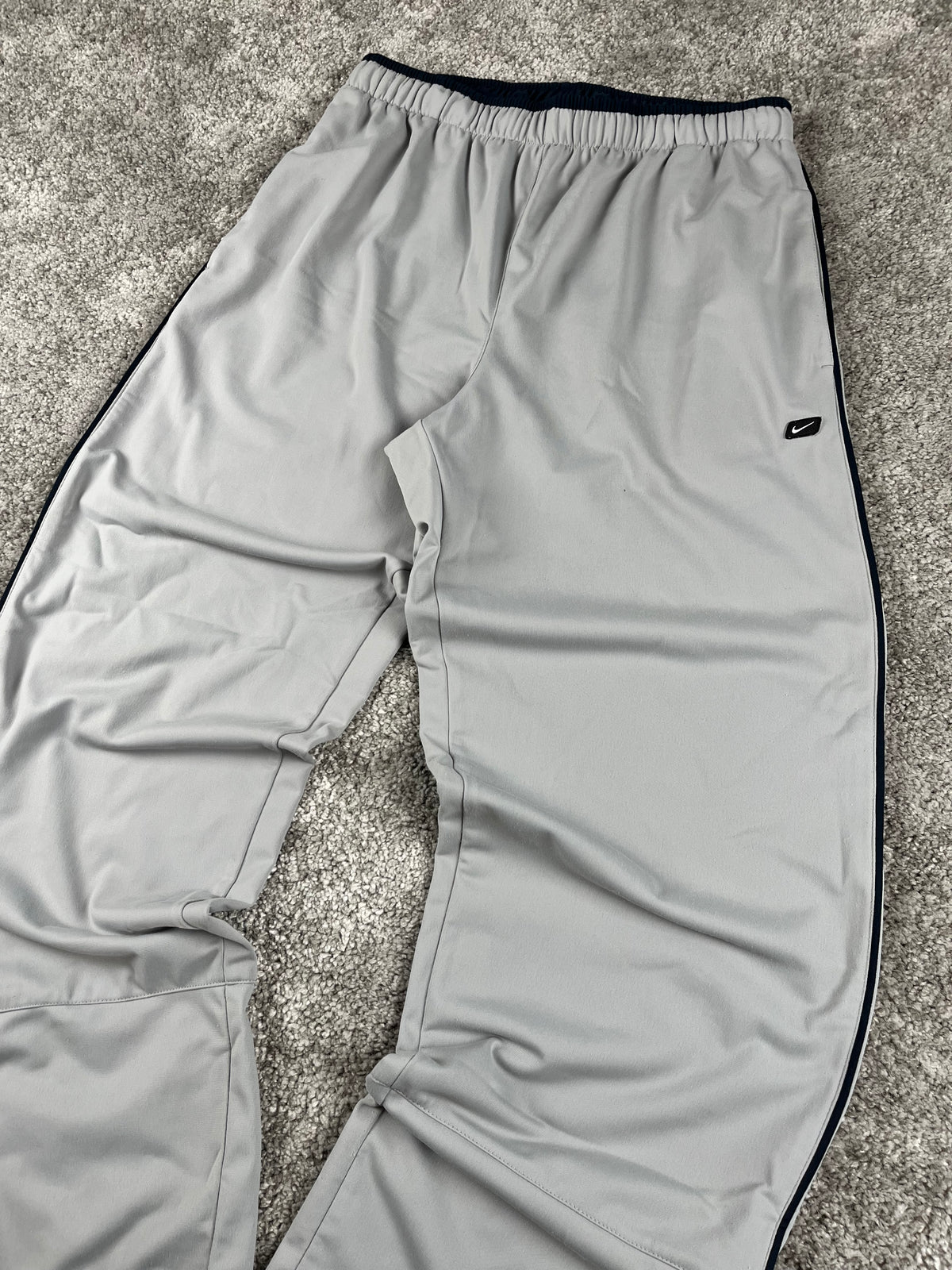 Nike Trackpant Vintage 2000s "Gray/Black" (XL)