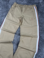 Pantalon de survêtement Nike vintage années 2000 « Beige/Blanc/Rouge » (L)