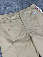 Pantalon de survêtement Nike vintage années 2000 « Beige/Blanc/Rouge » (L)