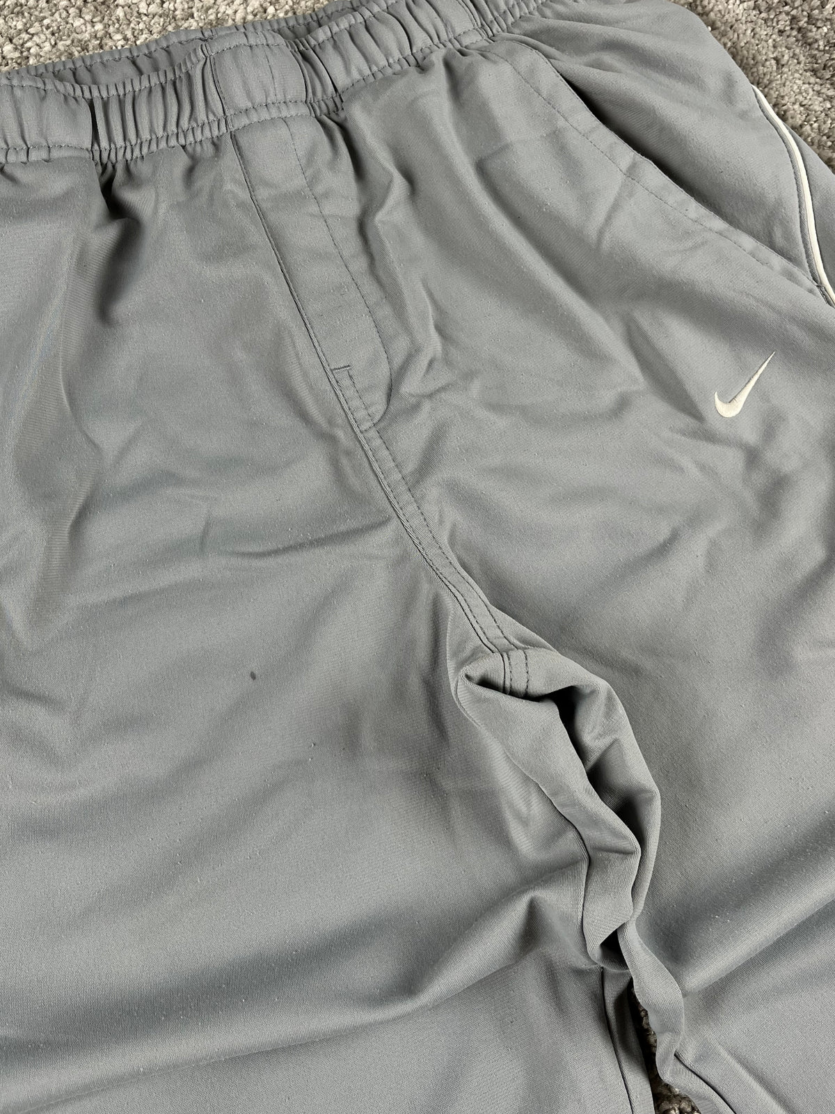 Nike Trackpant Vintage 2000s "Gray/White" (M)