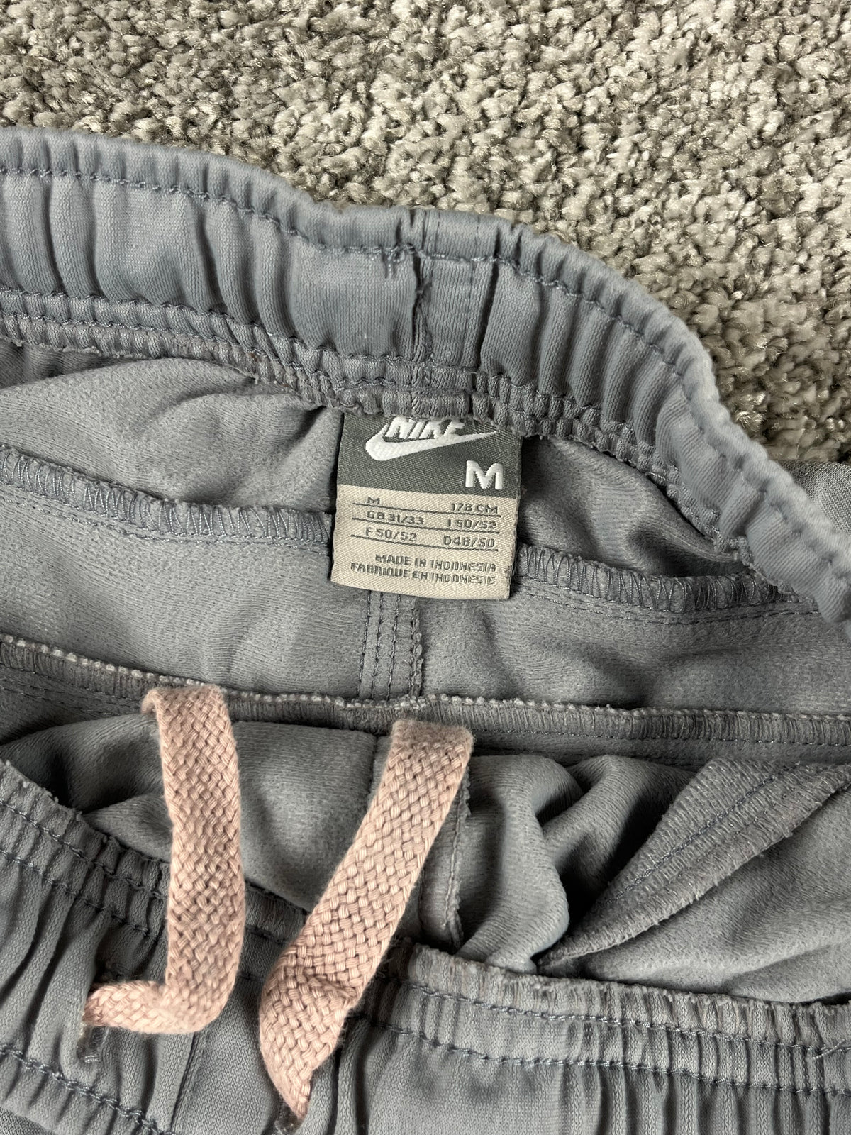 Nike Trackpant Vintage 2000s "Gray/White" (M)