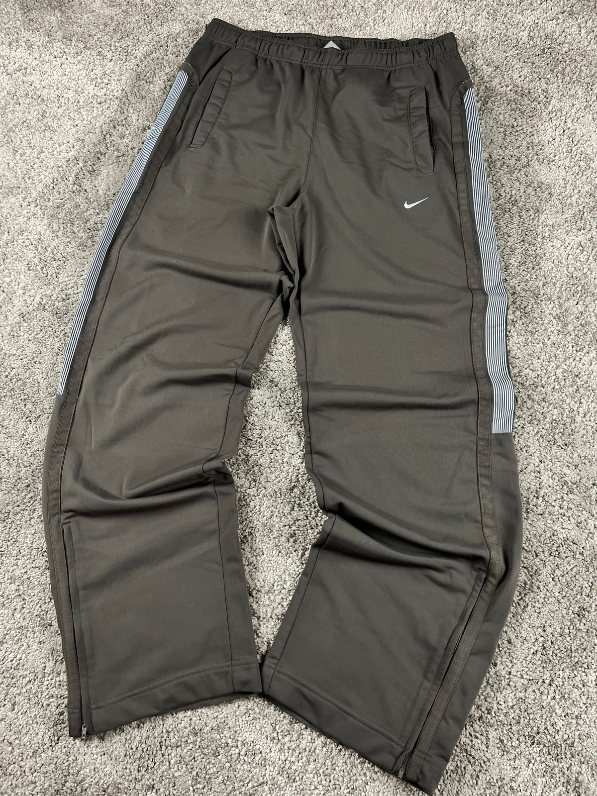 Pantalón de chándal Nike Vintage años 2000 "Gris oscuro/Gris" (M)
