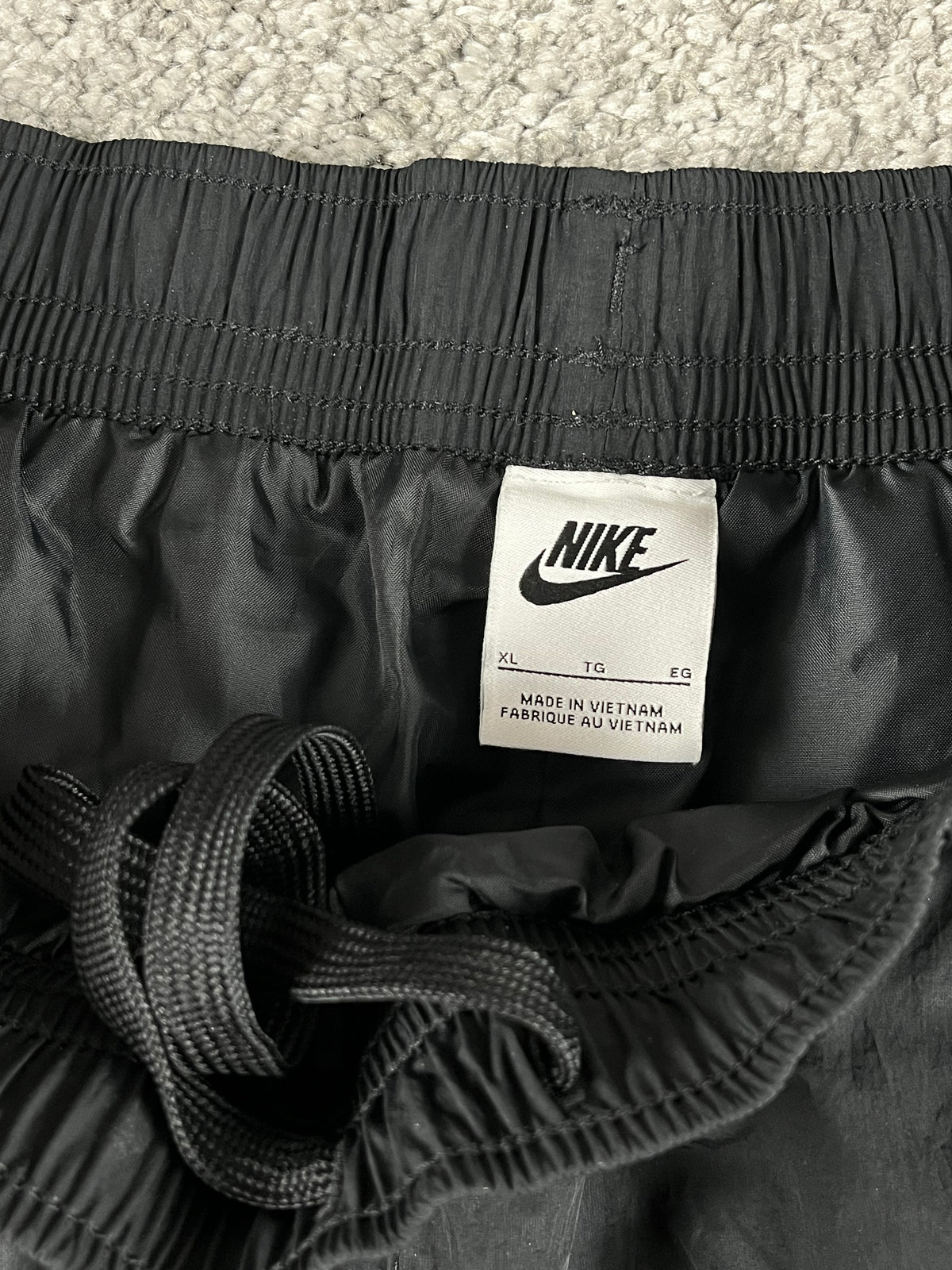 Pantalón de chándal Nike TN Vintage años 2000 "Negro/Rojo" (XL)
