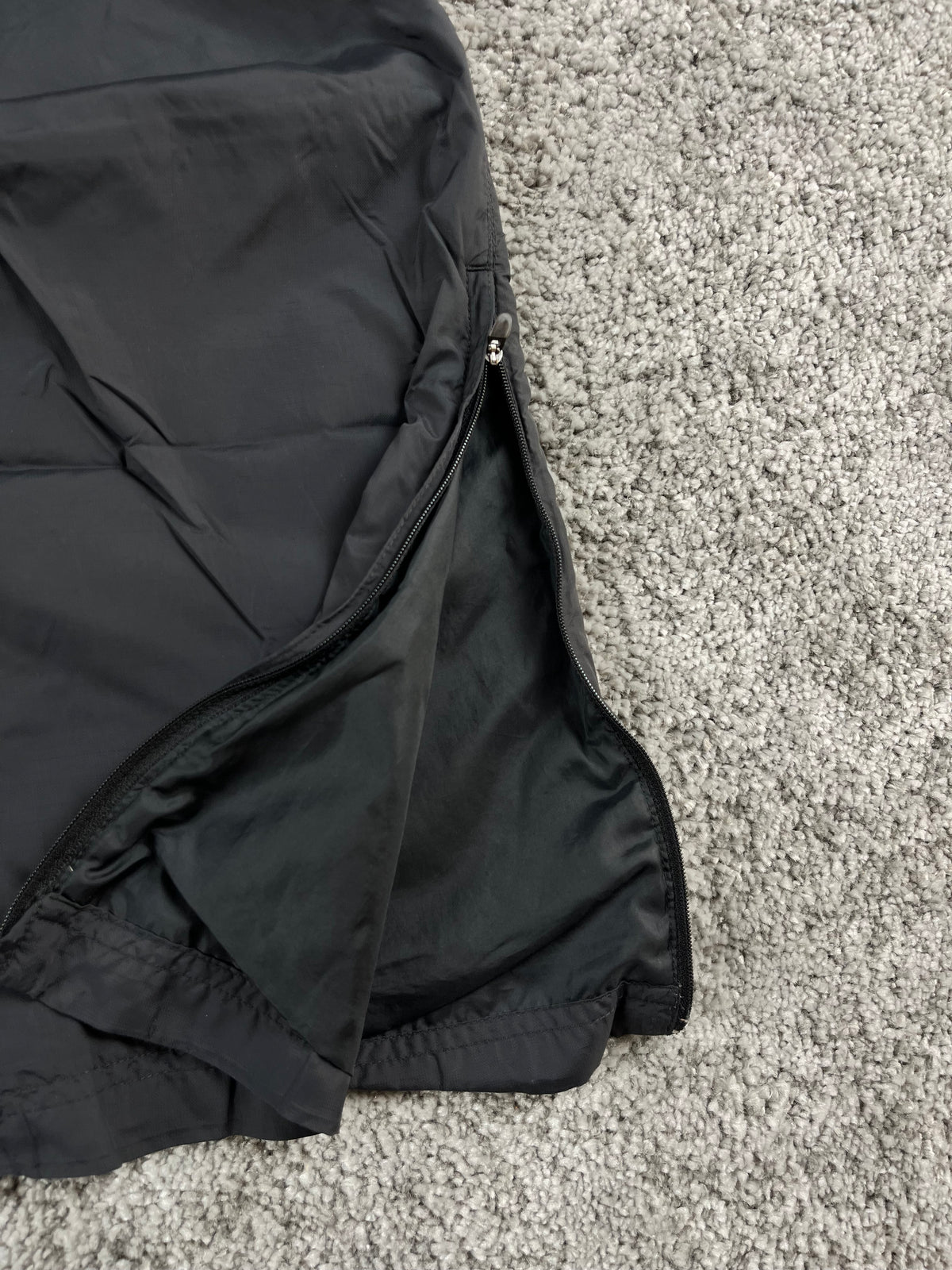 Nike Trackpant Vintage 2000s "Black/Red" (S)