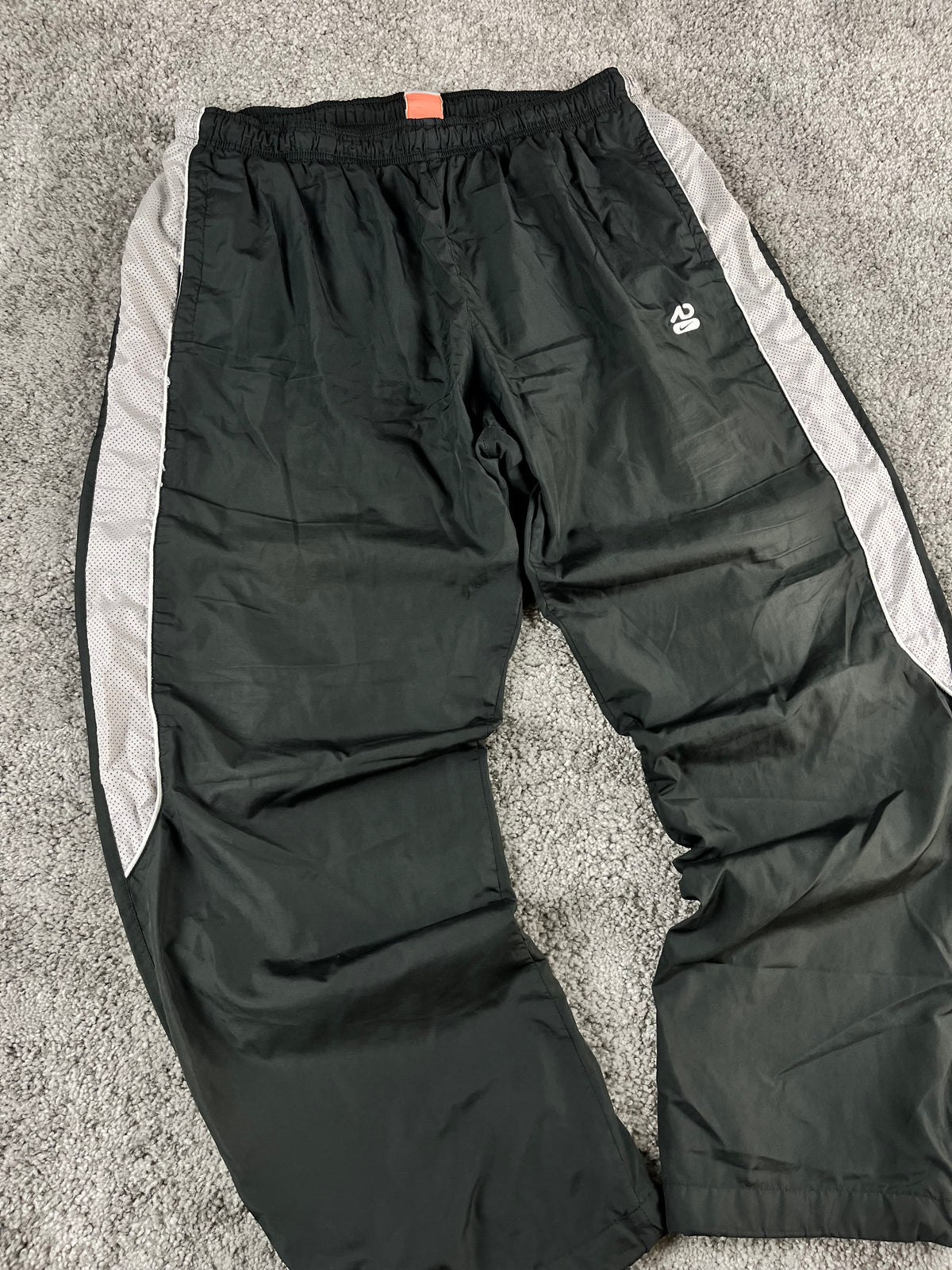 Pantalón deportivo Nike Vintage años 2000 "Negro/Gris" (XL)
