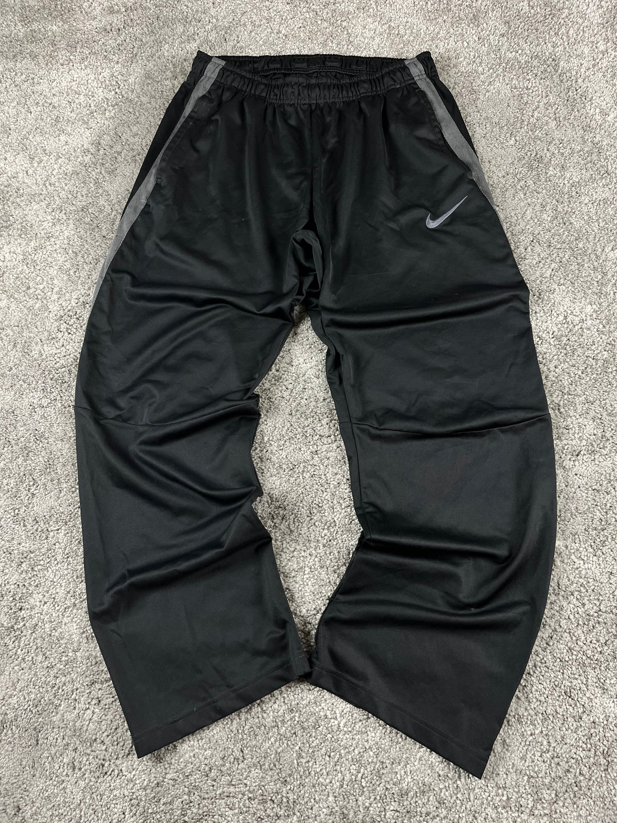 Pantalón deportivo Nike Vintage años 2000 "Negro/Gris" (XL)