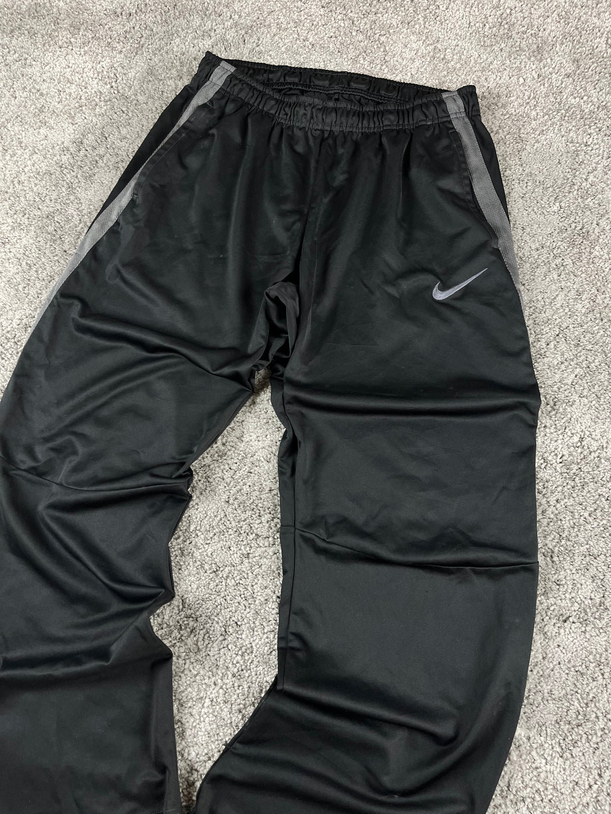 Nike Trackpant Vintage 2000s "Black/Gray" (XL)