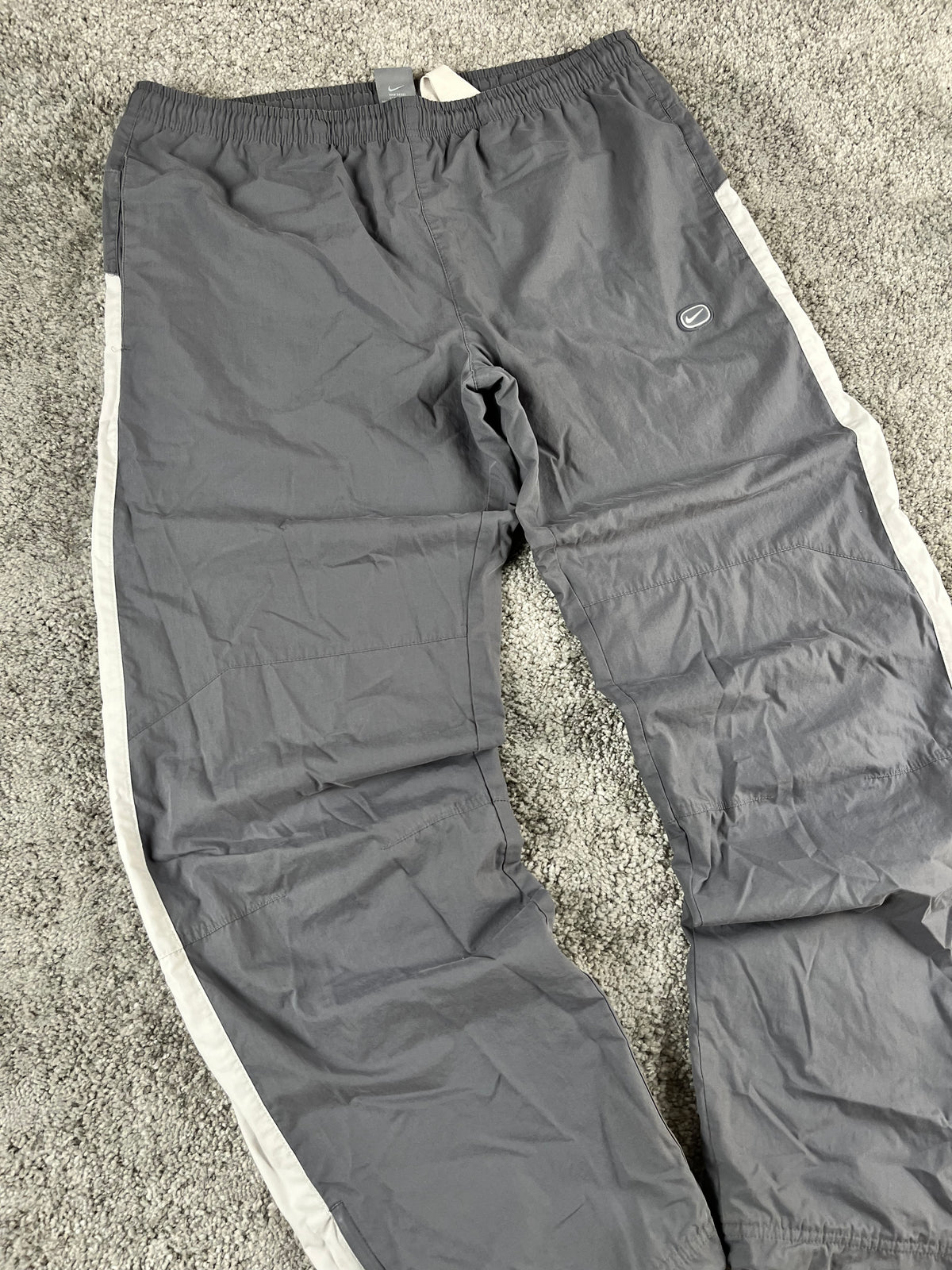 Nike Trackpant Vintage 2000s "Gray/White" (L)