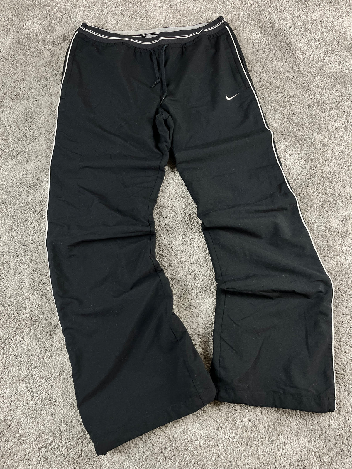 Pantalón de chándal Nike vintage años 2000 "negro/blanco" (S)