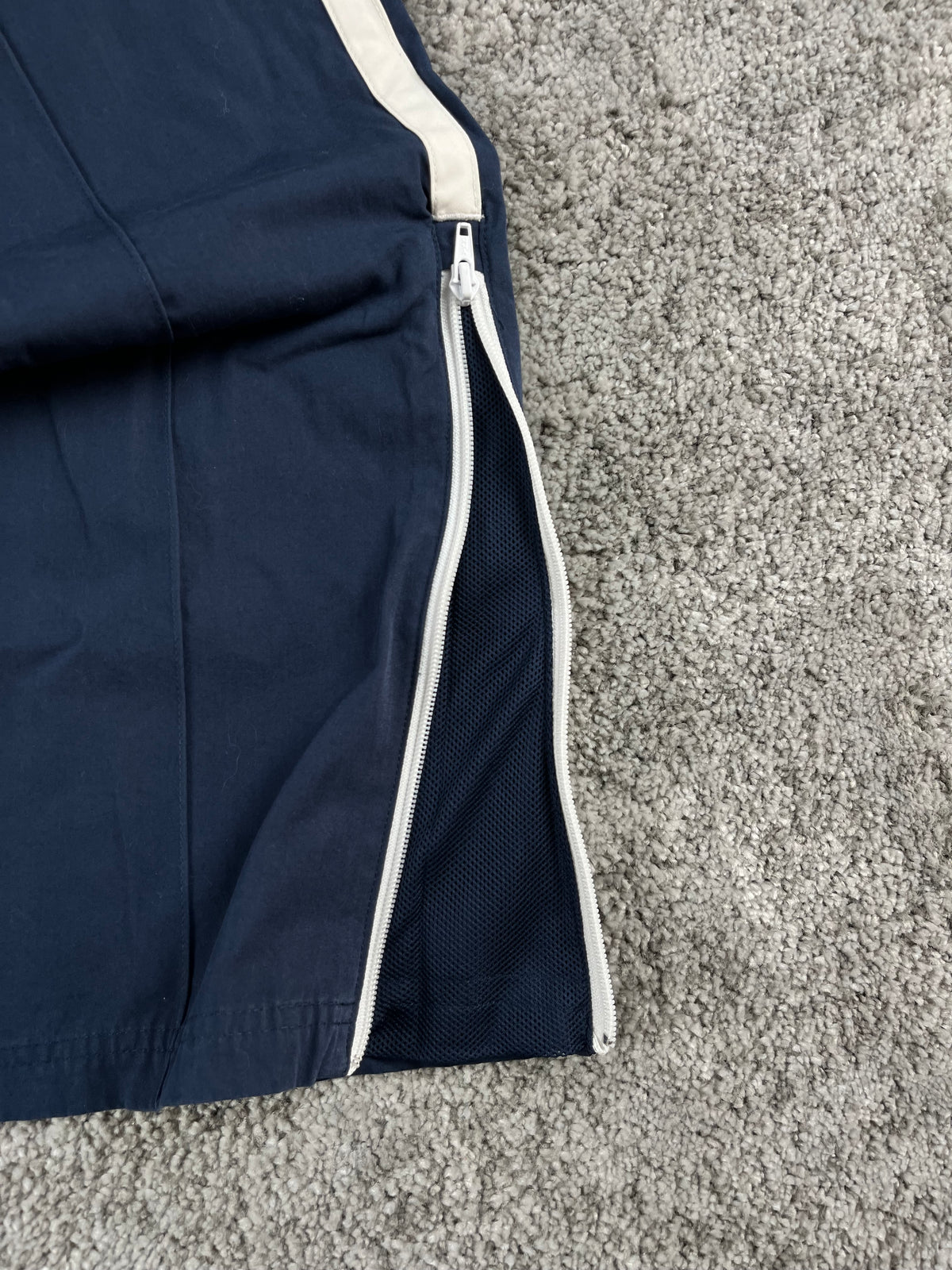 Pantalon de survêtement Nike vintage années 2000 "Bleu marine/Blanc" (L)