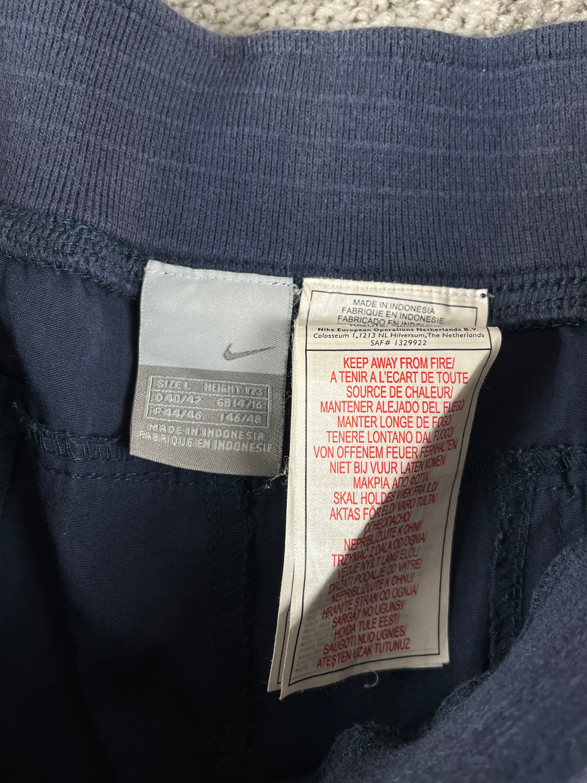 Pantalon de survêtement Nike vintage années 2000 "Bleu marine/Blanc" (L)