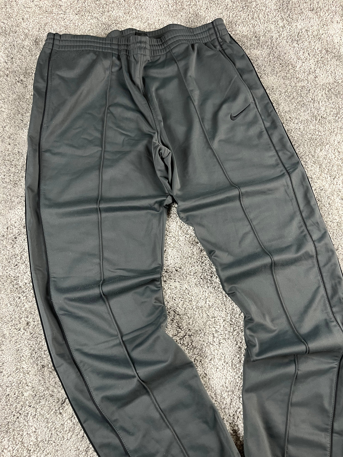 Pantalón de chándal Nike vintage años 2000 "Gris/Negro" (L)