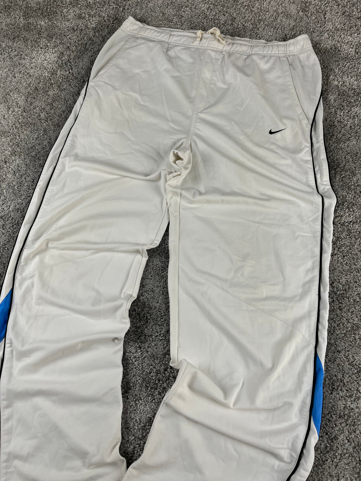 Pantalon de jogging Nike vintage des années 2000 "Blanc/Noir/Bleu" (XXL)