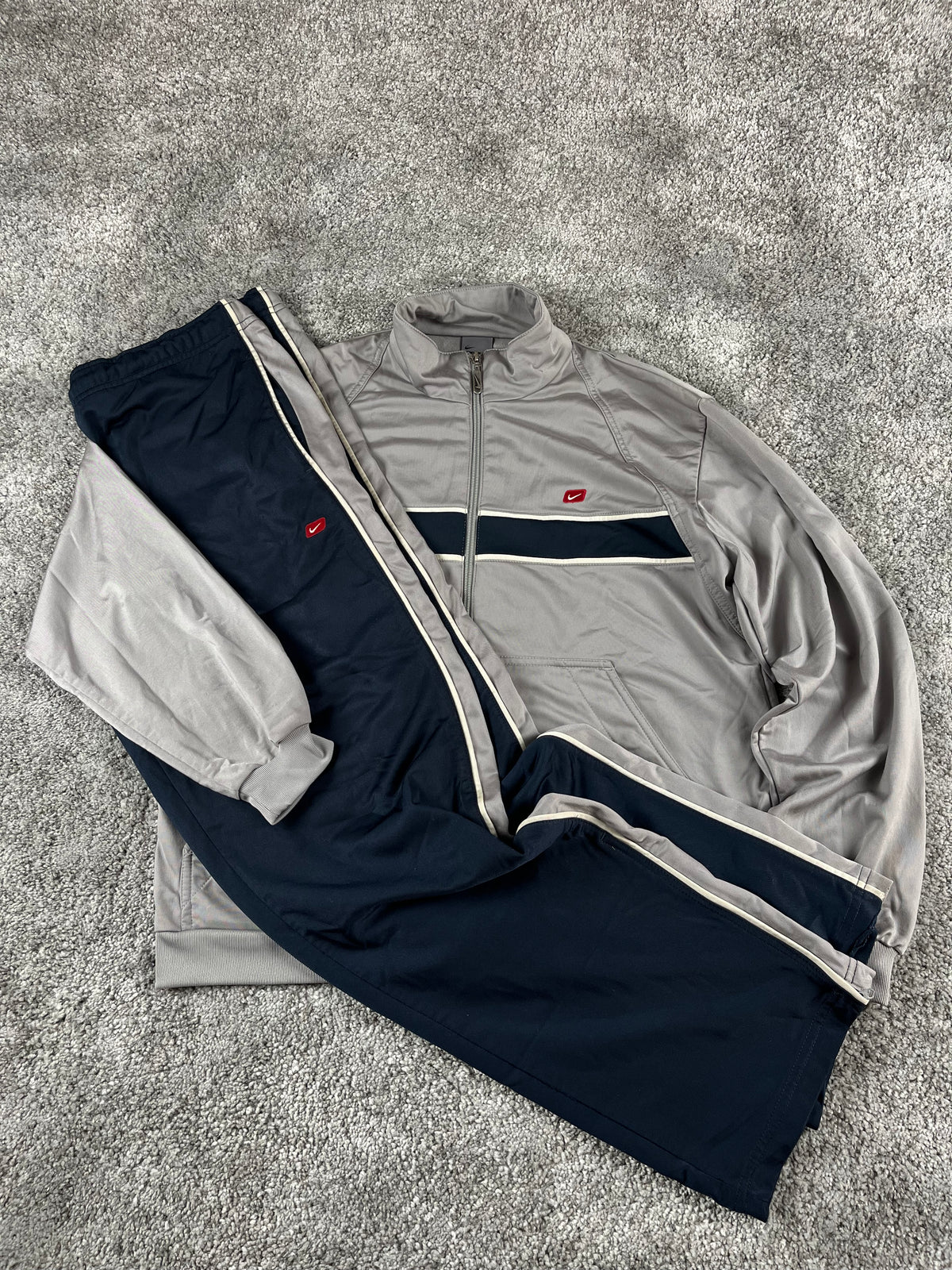 Nike Tracksuit Vintage 2000s "Gray/Navy" (M)